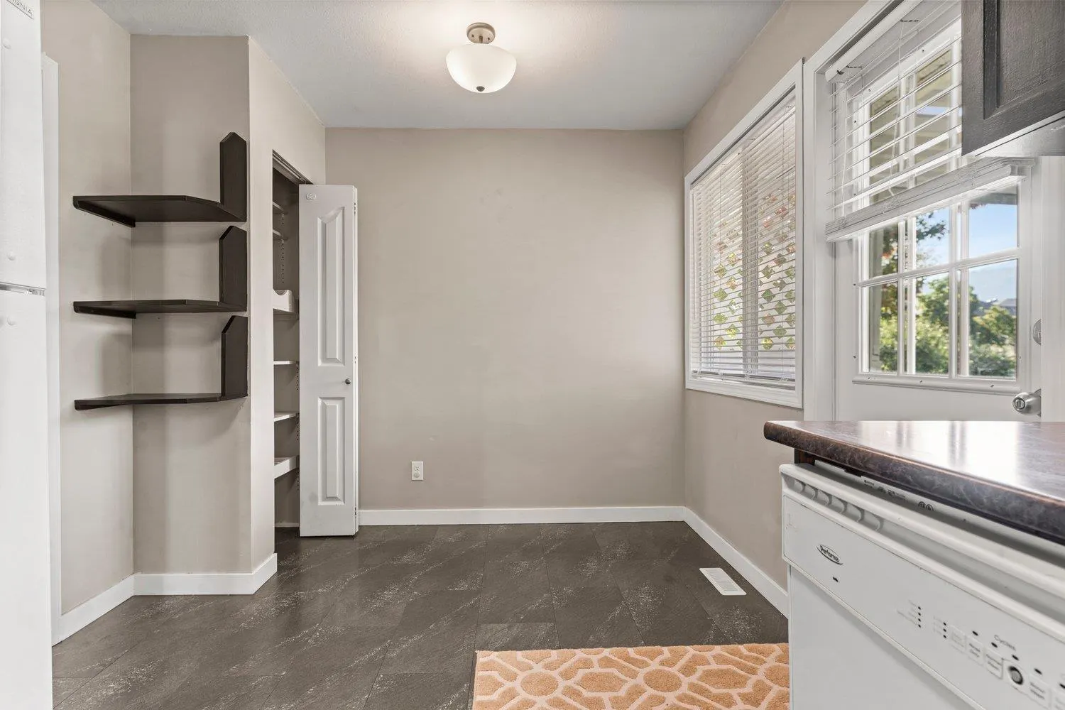 5711 WINCHESTER PLACE|Vedder Crossing