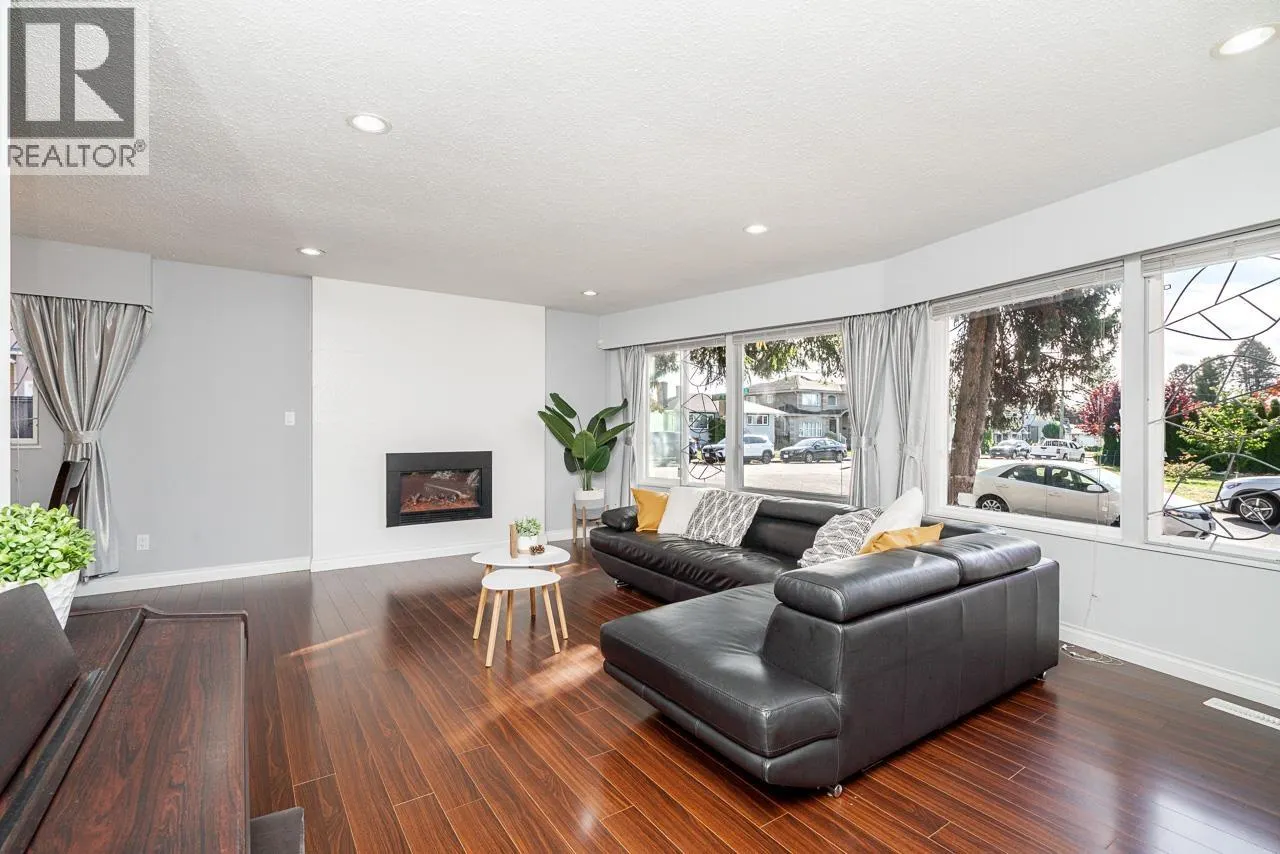 4169 KENNY COURT