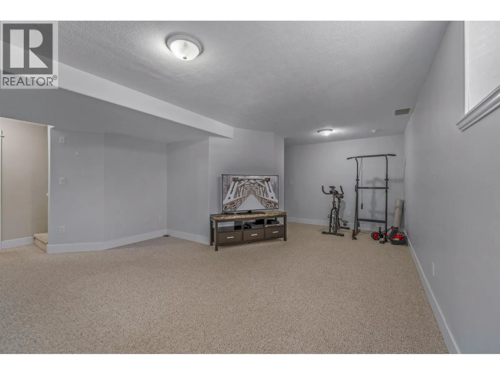 5716 BEARSPAW CRESCENT