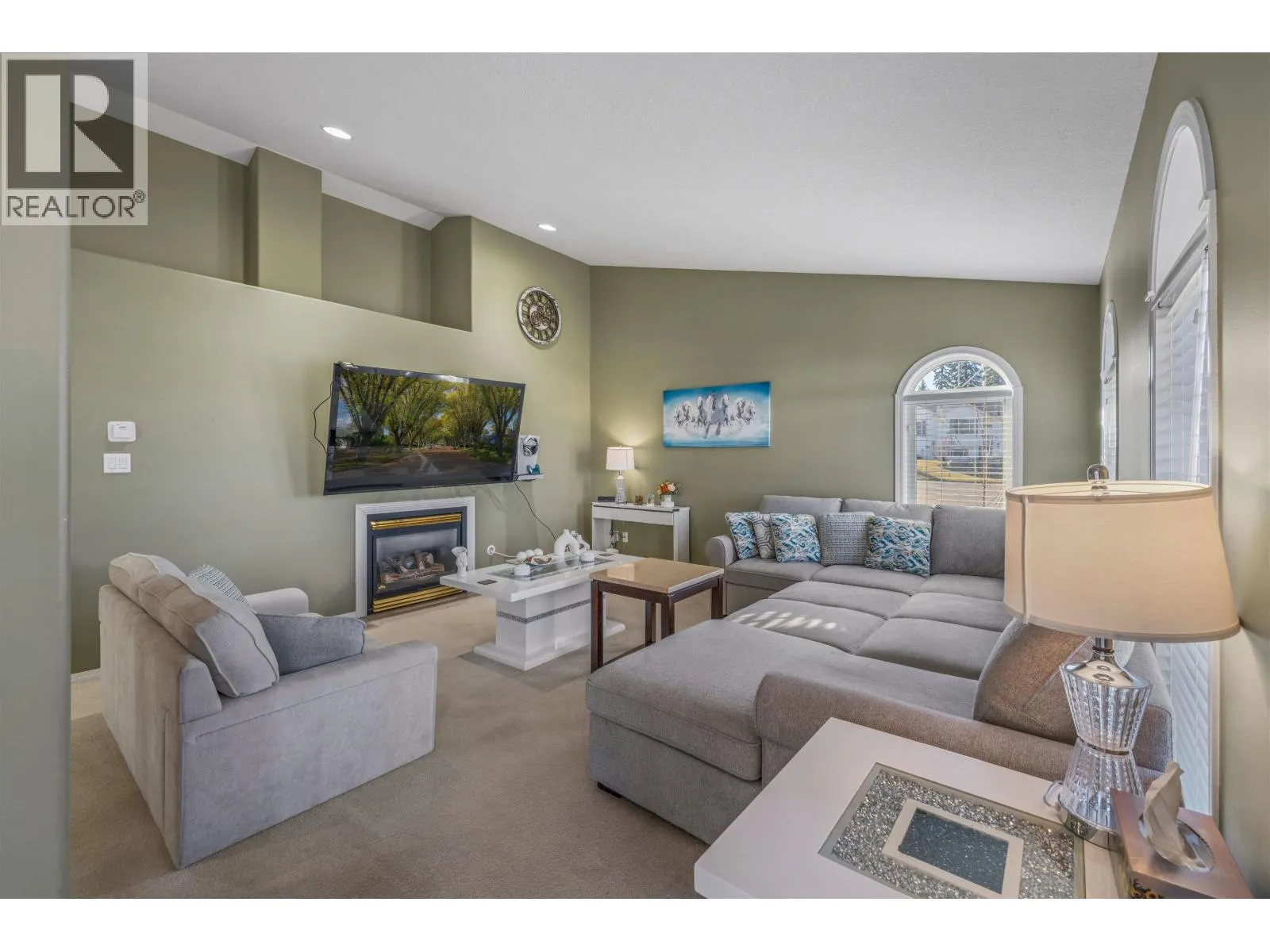 5716 BEARSPAW CRESCENT