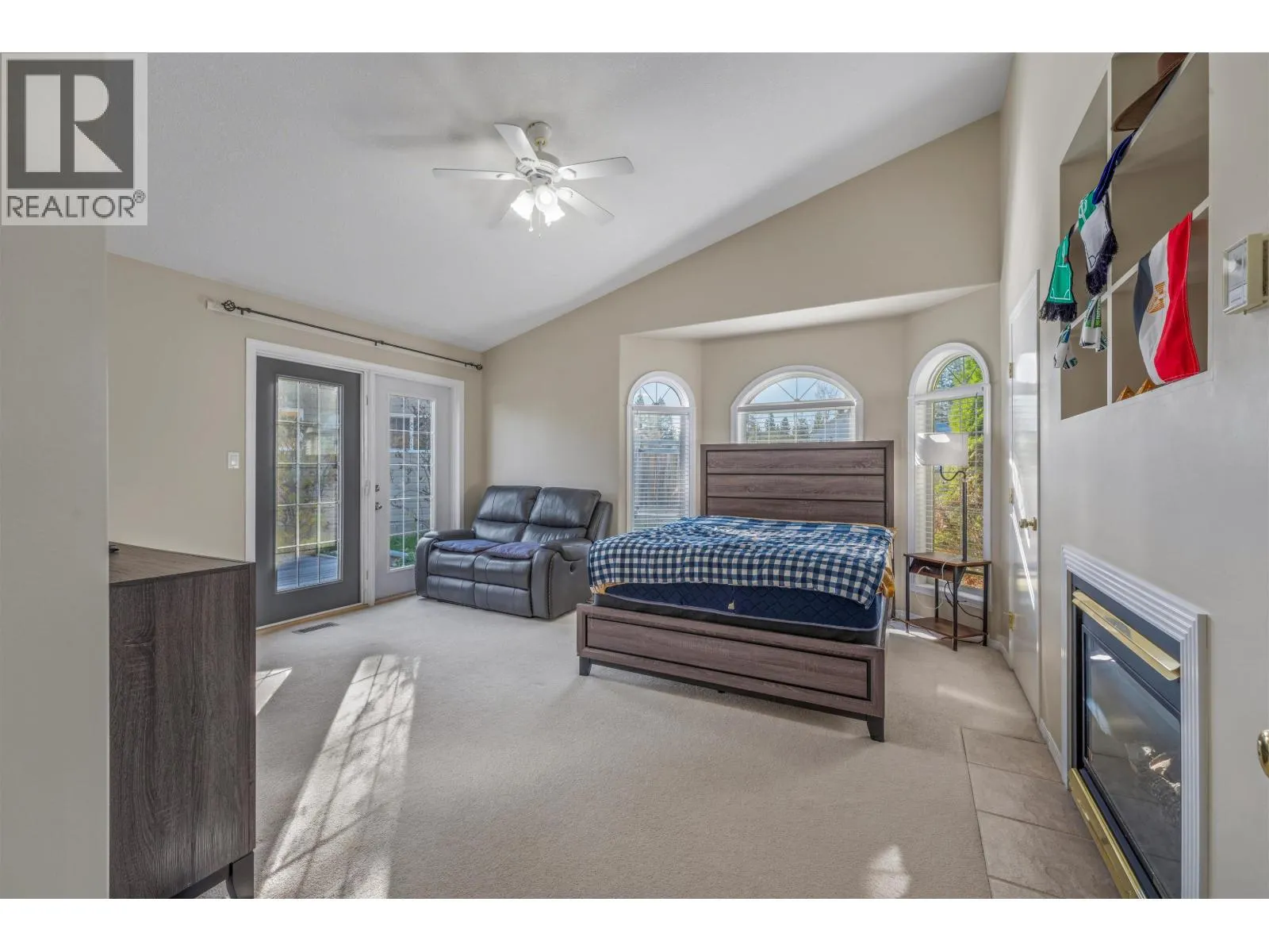 5716 BEARSPAW CRESCENT