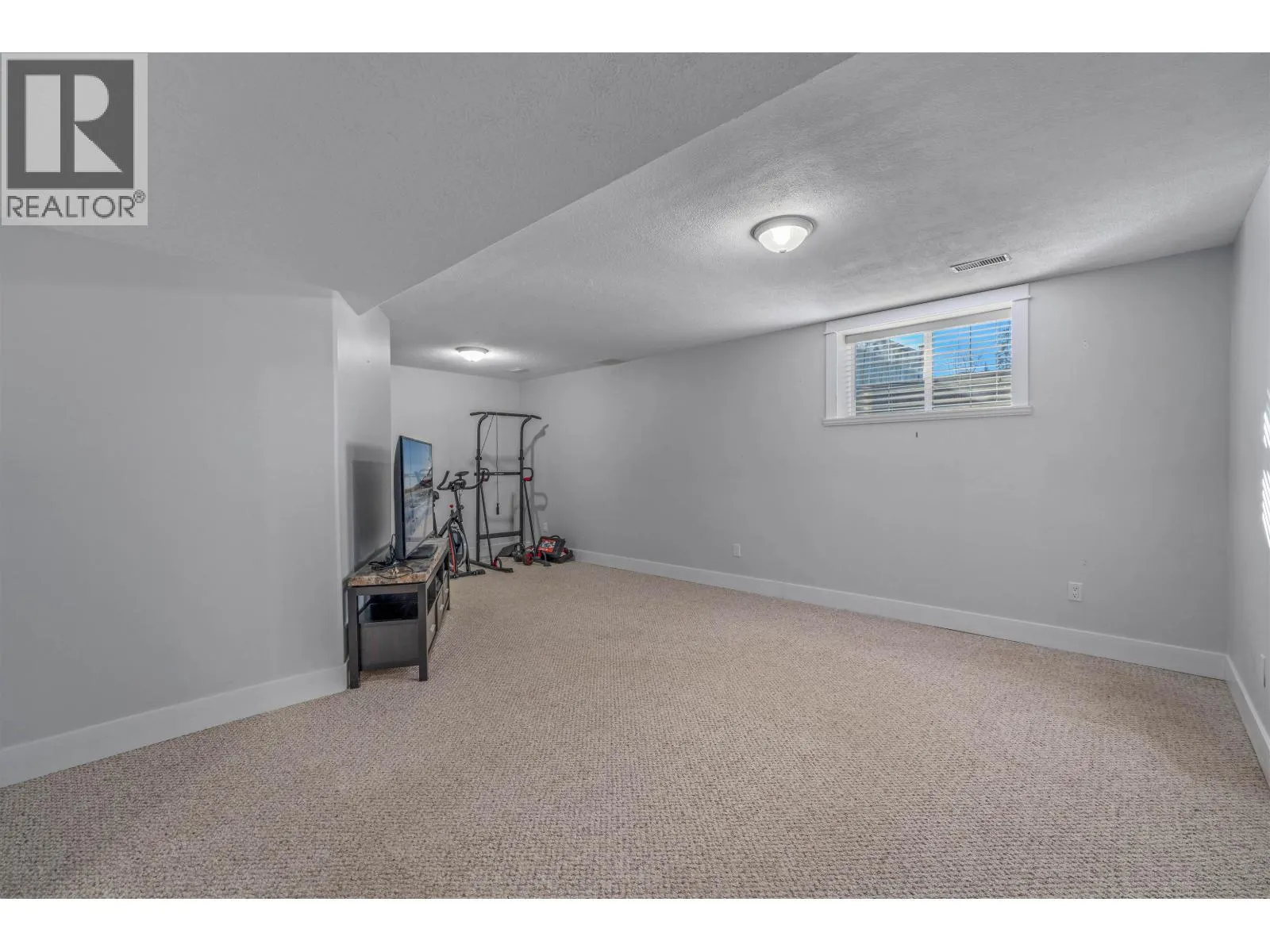 5716 BEARSPAW CRESCENT