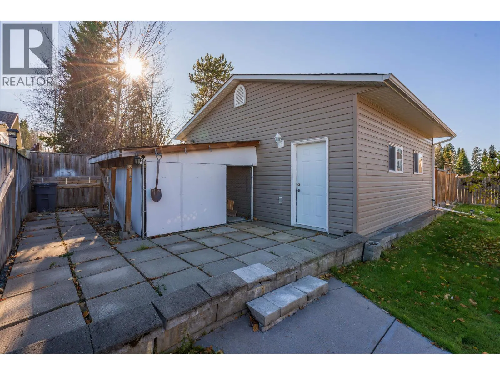 5716 BEARSPAW CRESCENT