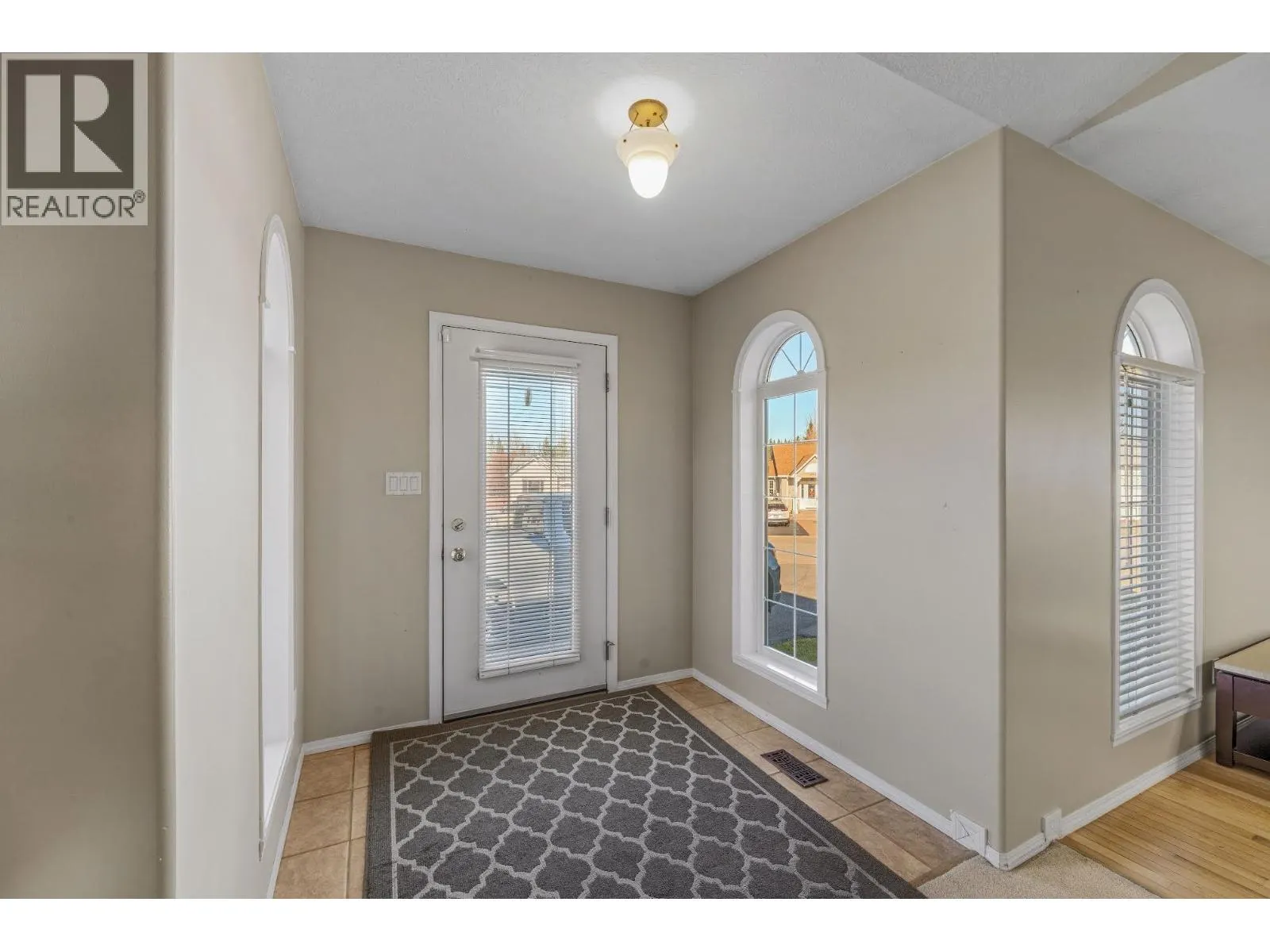 5716 BEARSPAW CRESCENT