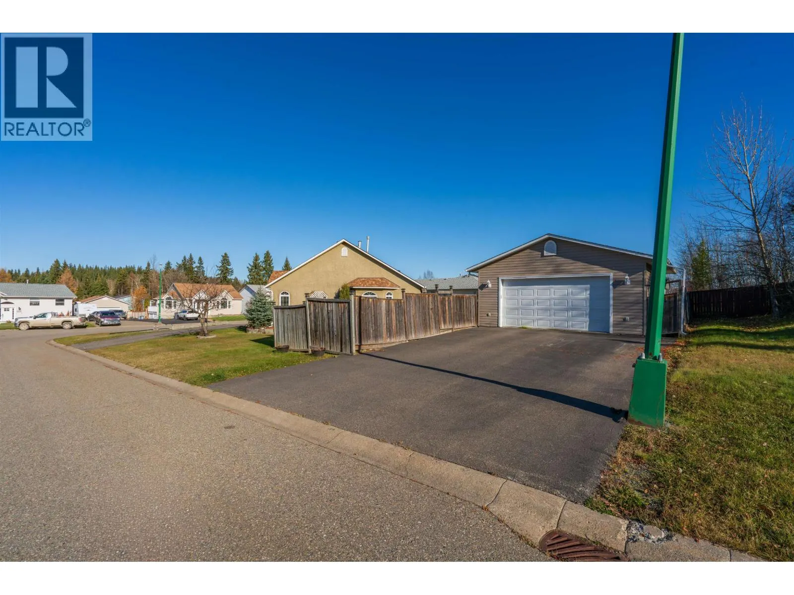 5716 BEARSPAW CRESCENT