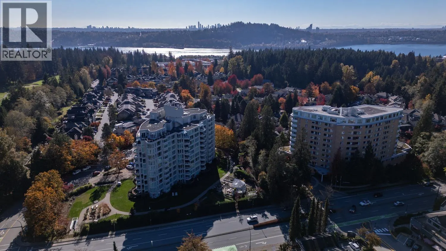 903 995 ROCHE POINT DRIVE