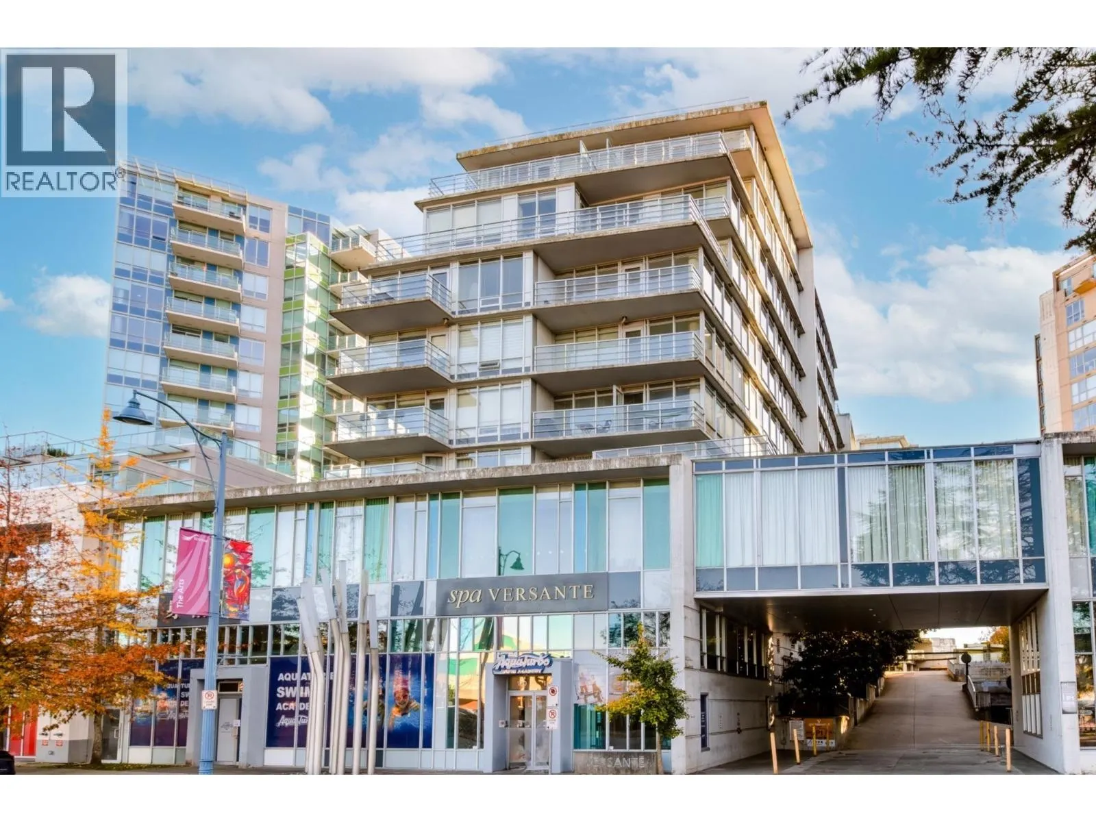 804 8280 LANSDOWNE ROAD