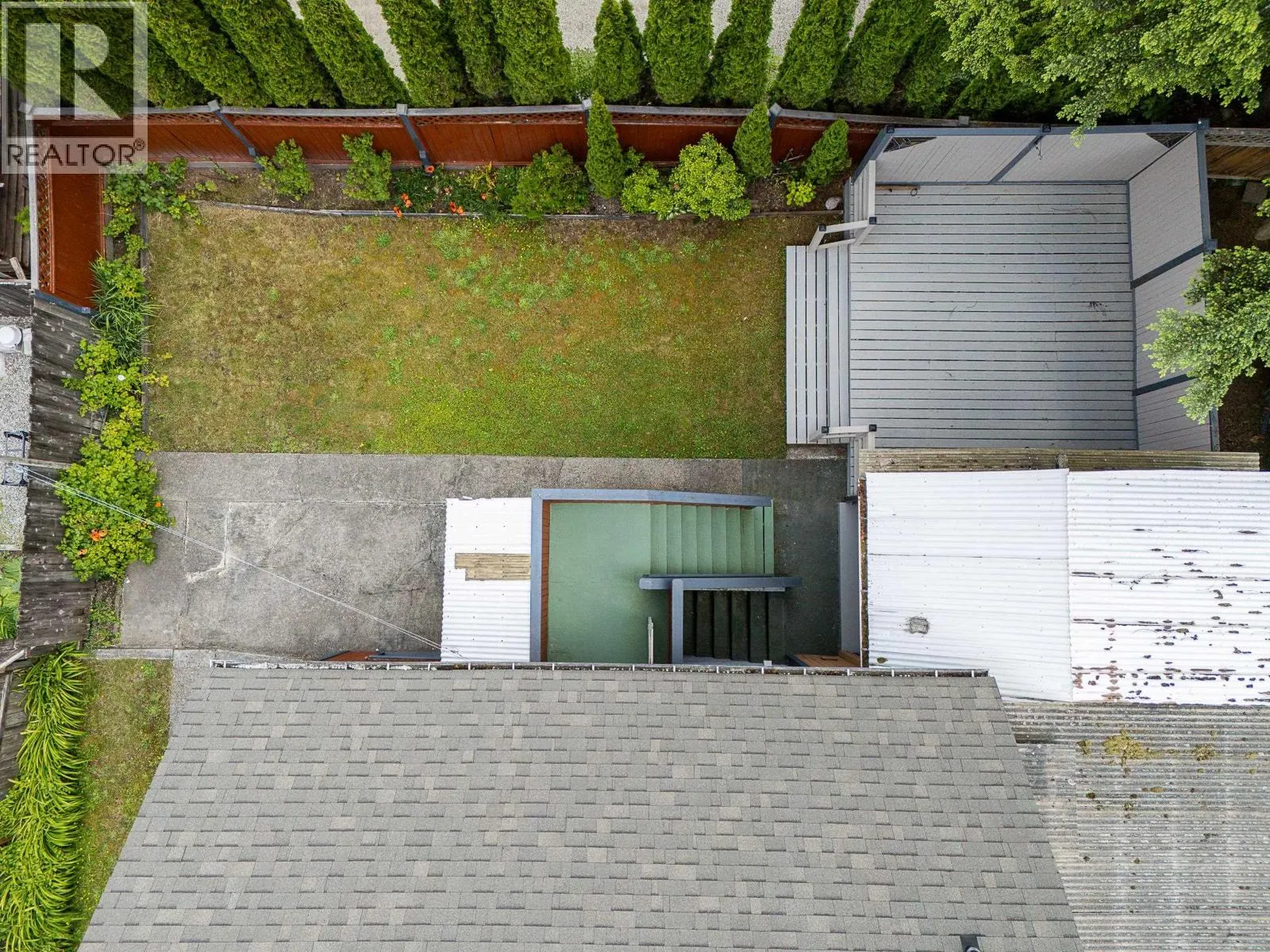 3554 HASTINGS STREET