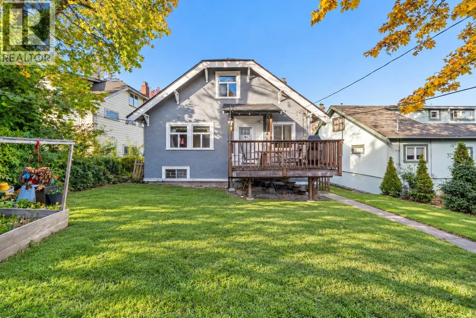3588 W KING EDWARD AVENUE