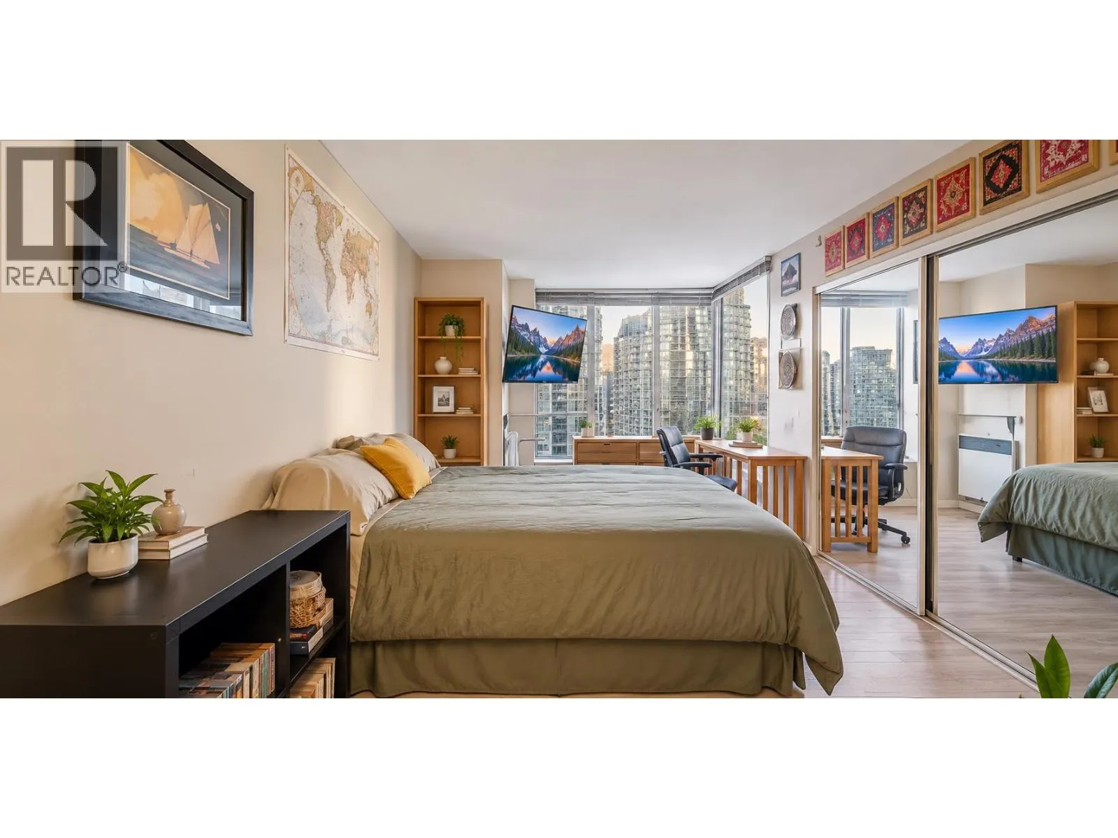 2306 930 CAMBIE STREET