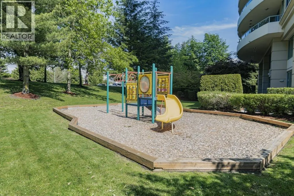 1703 6611 SOUTHOAKS CRESCENT