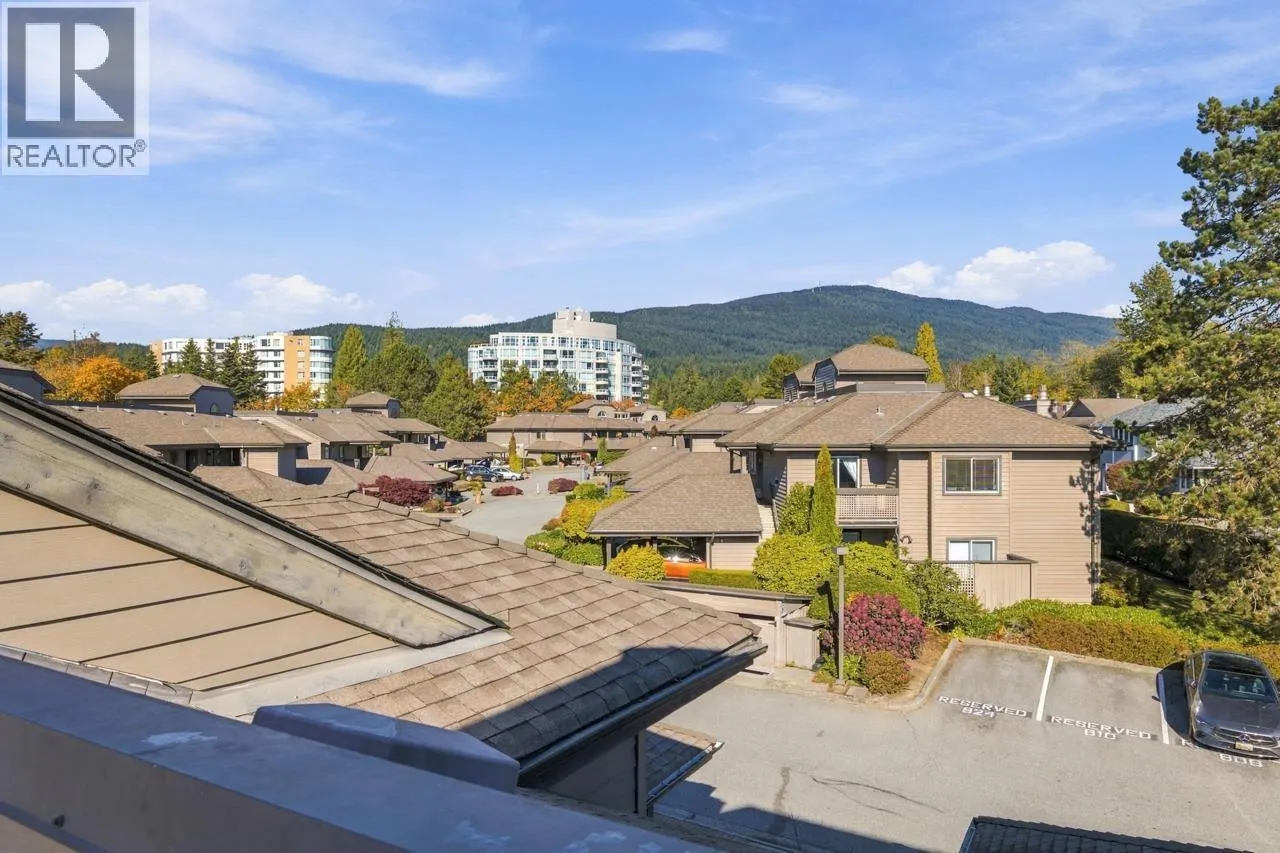 806 ROCHE POINT DRIVE