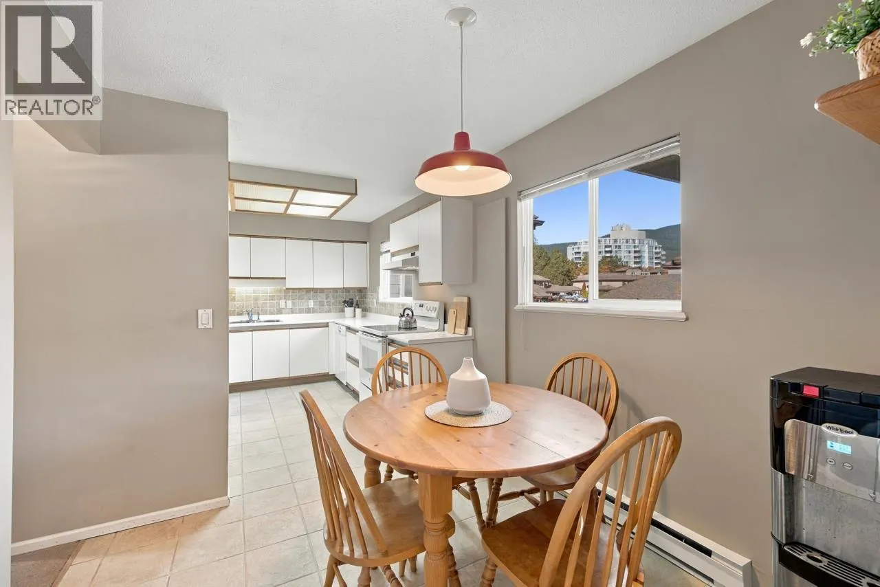 806 ROCHE POINT DRIVE
