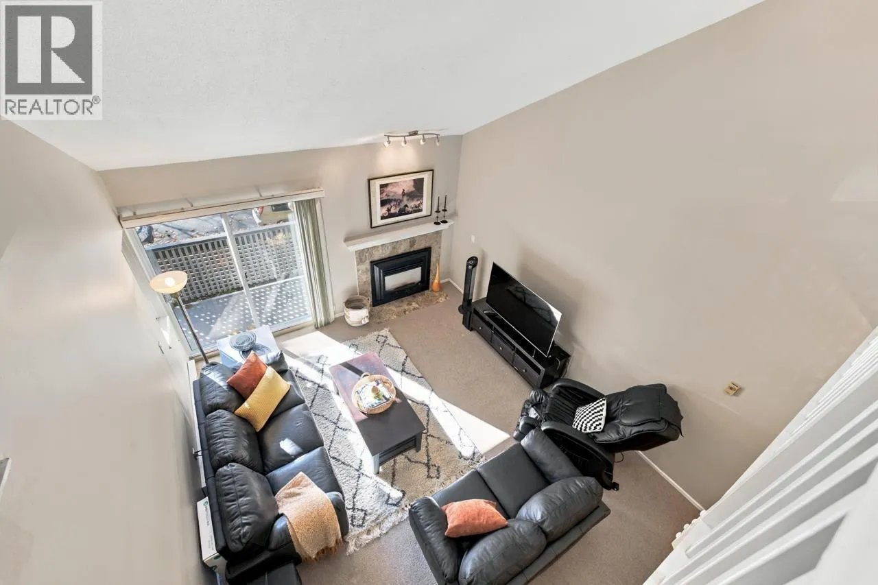 806 ROCHE POINT DRIVE