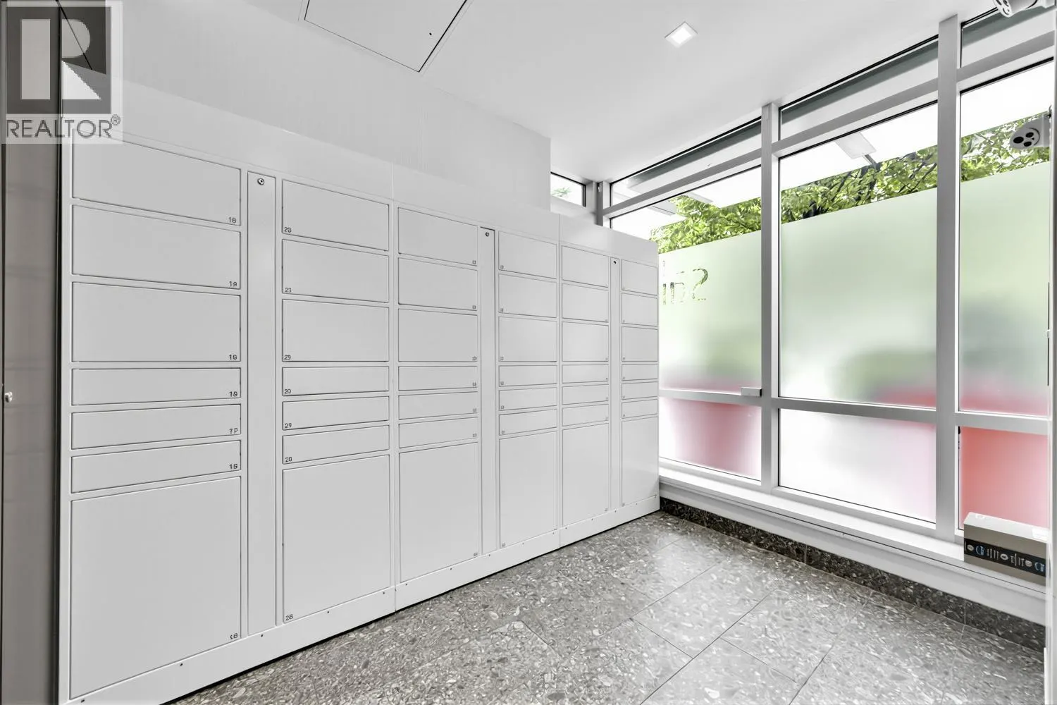 1601 1308 HORNBY STREET