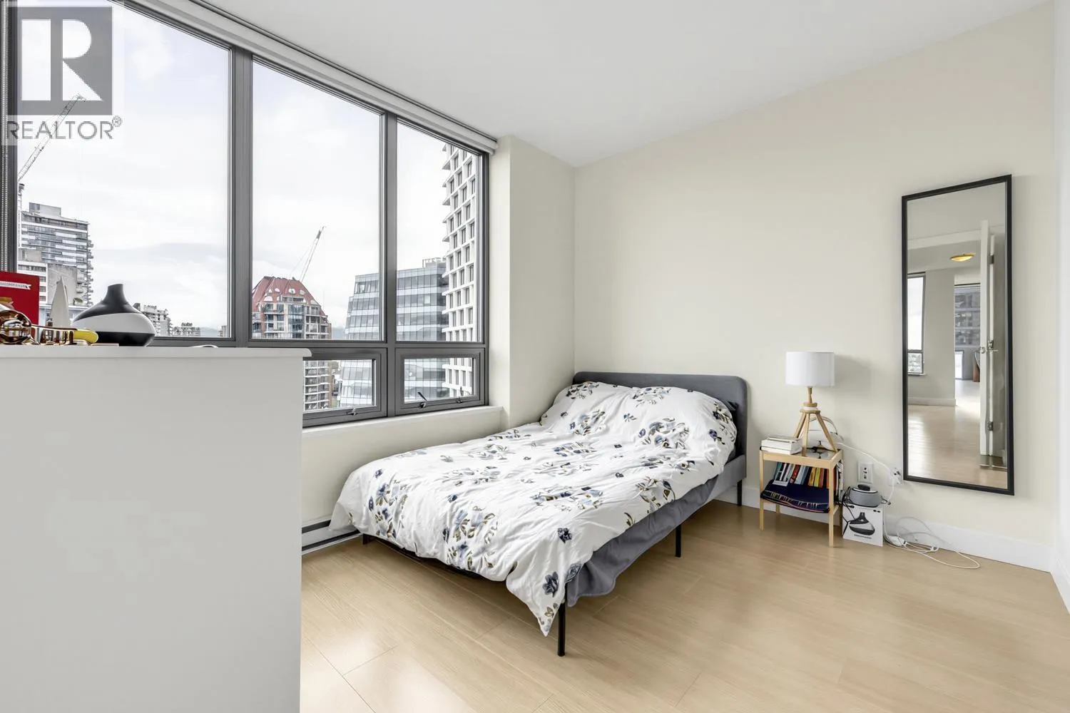 1601 1308 HORNBY STREET