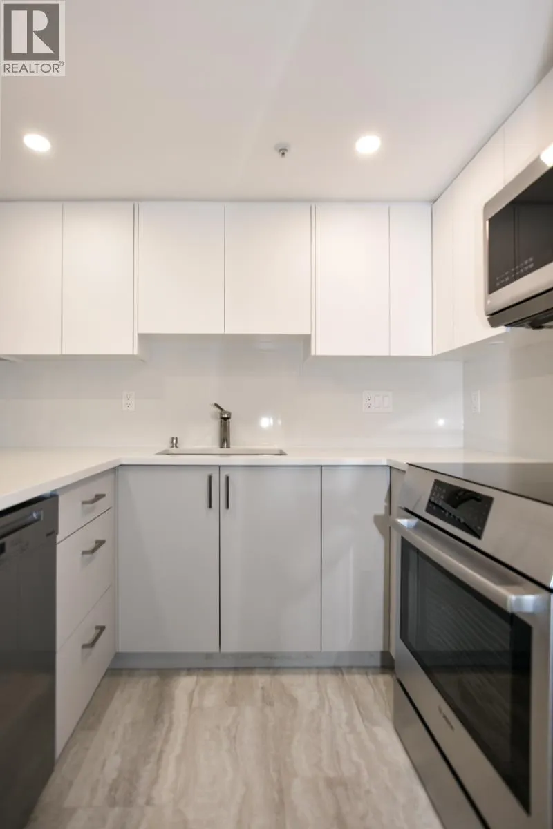 304 719 PRINCESS STREET