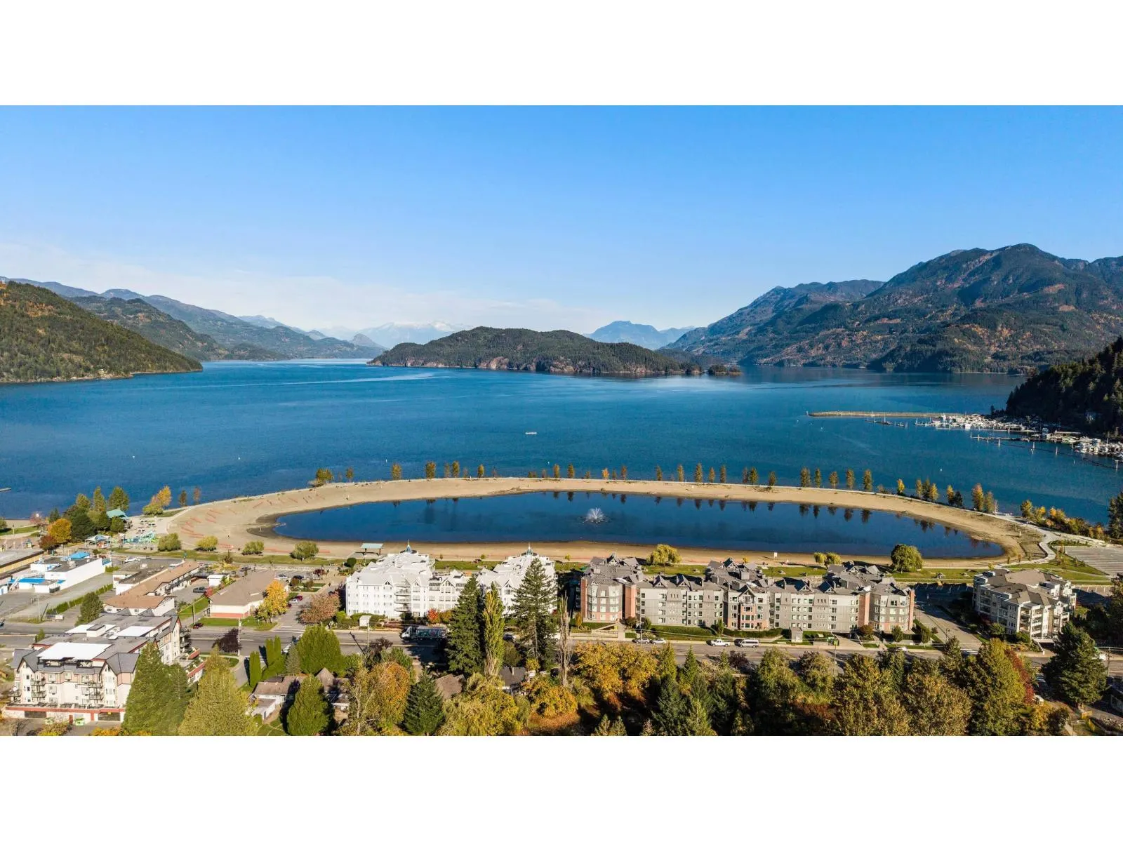 406 MIAMI RIVER DRIVE|Harrison Hot Springs