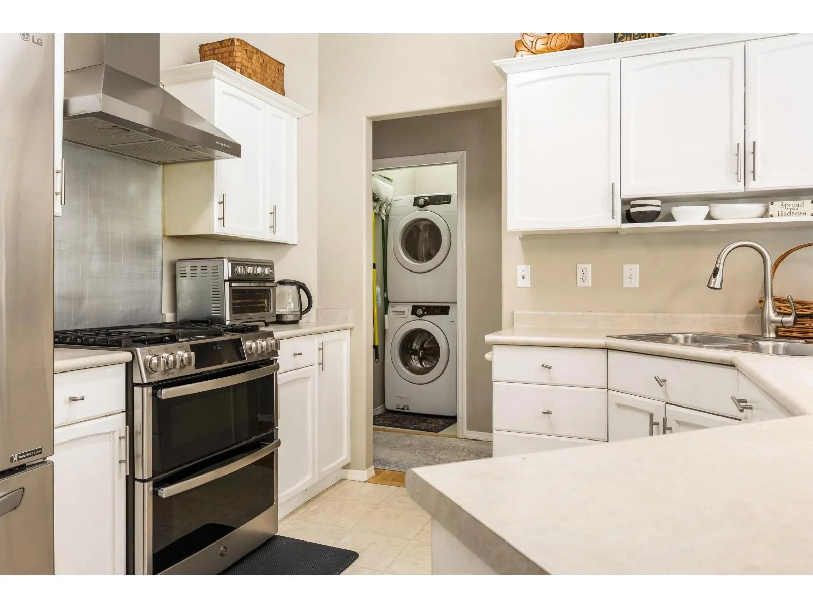 406 MIAMI RIVER DRIVE|Harrison Hot Springs