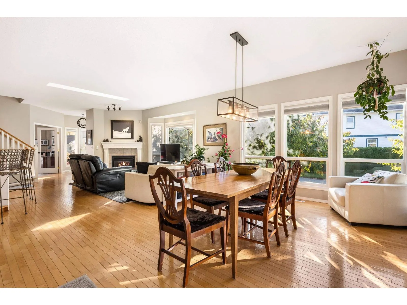 406 MIAMI RIVER DRIVE|Harrison Hot Springs