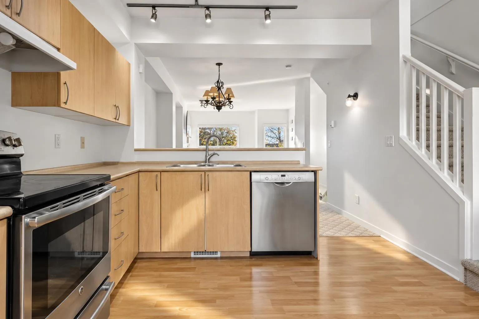 10 15065 58 AVENUE