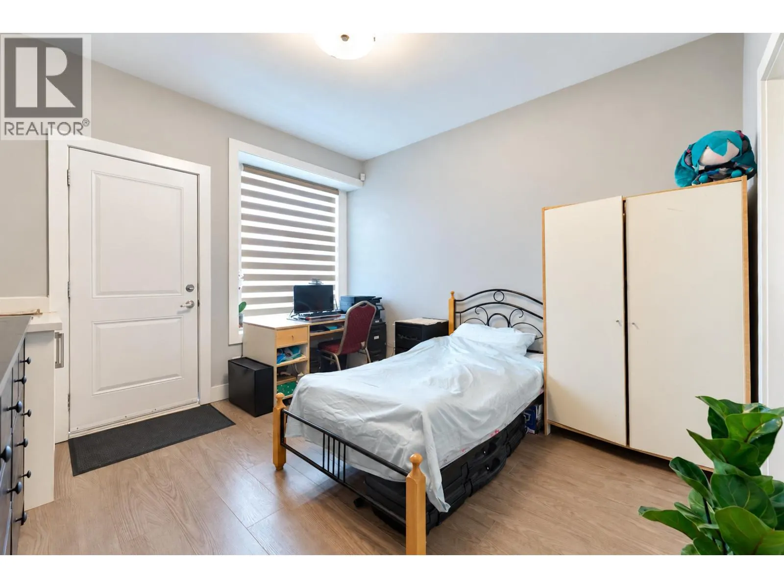 5065 DOMINION STREET