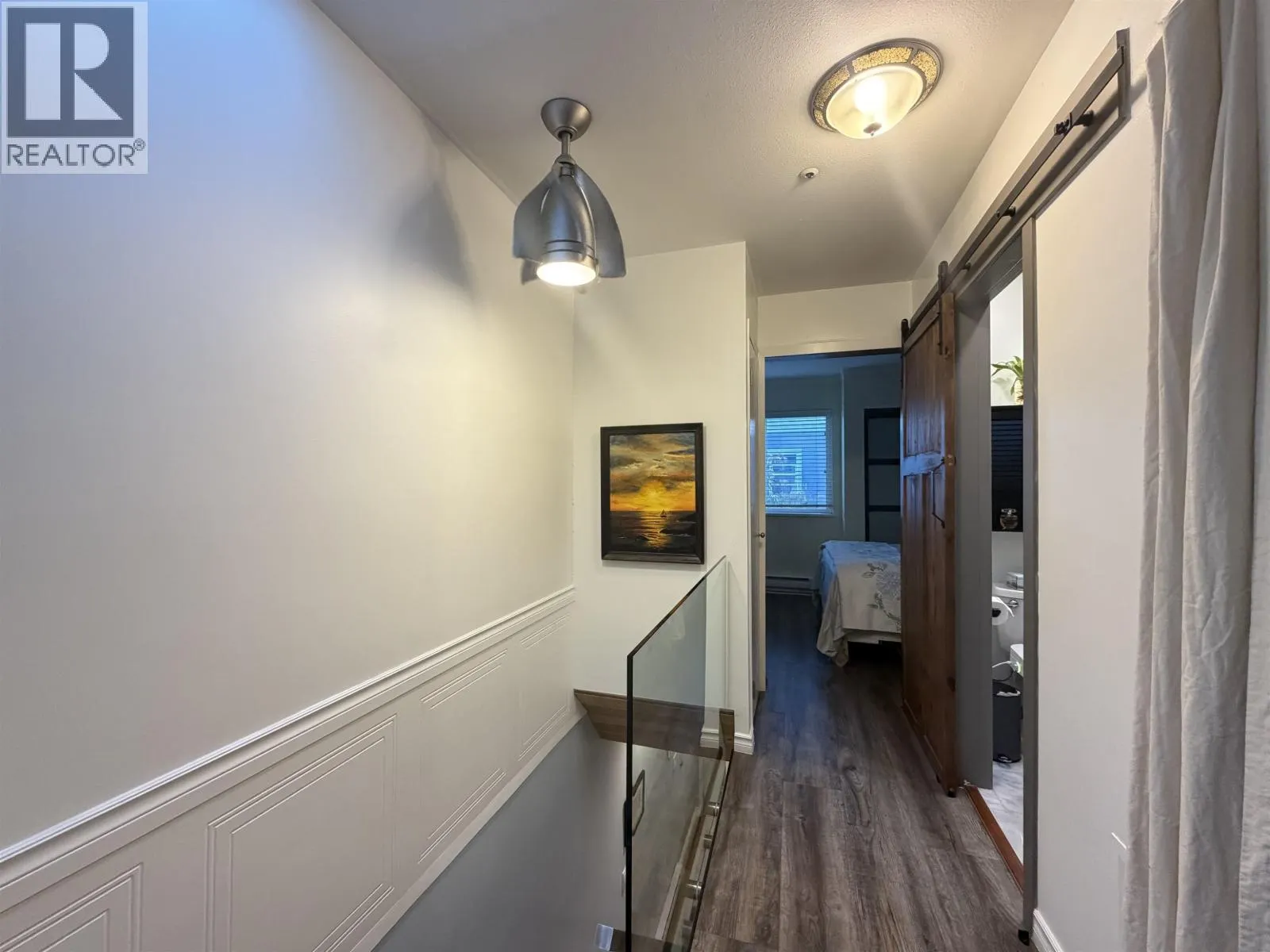 C 733 W 16TH AVENUE