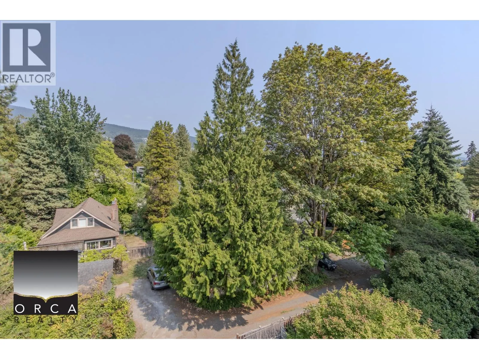 701 1785 ESQUIMALT AVENUE