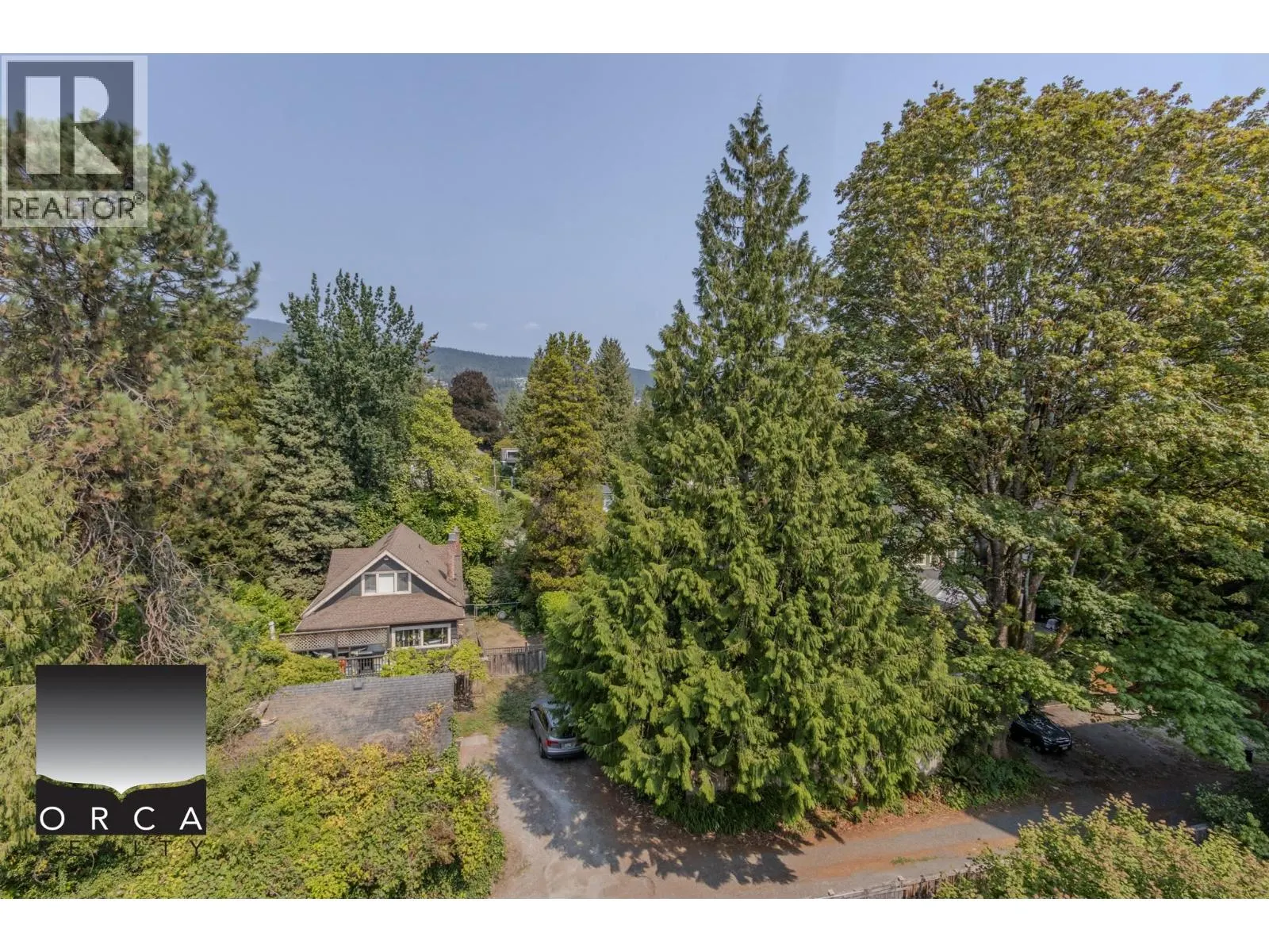 701 1785 ESQUIMALT AVENUE
