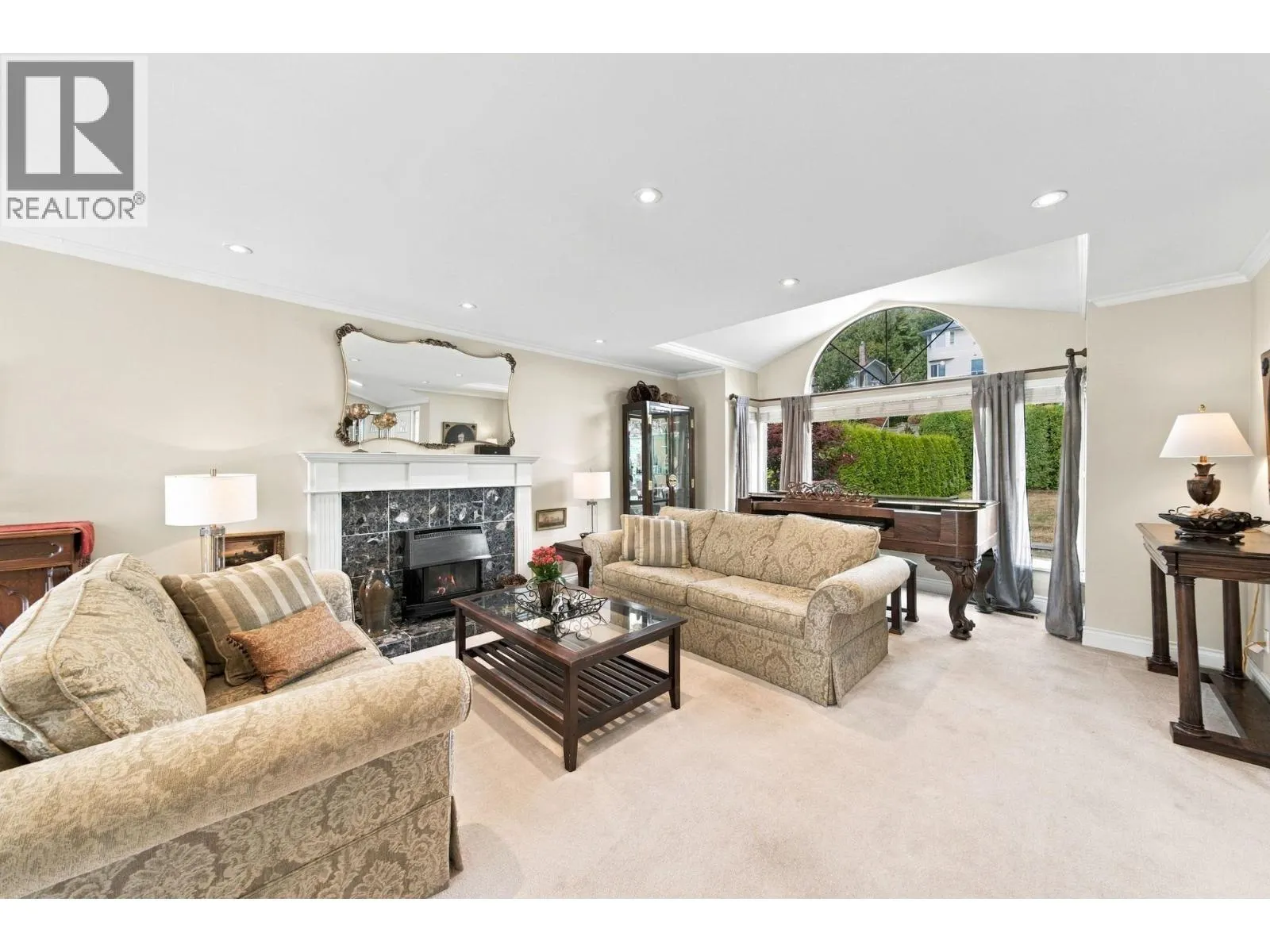 3950 SPARROW LANE