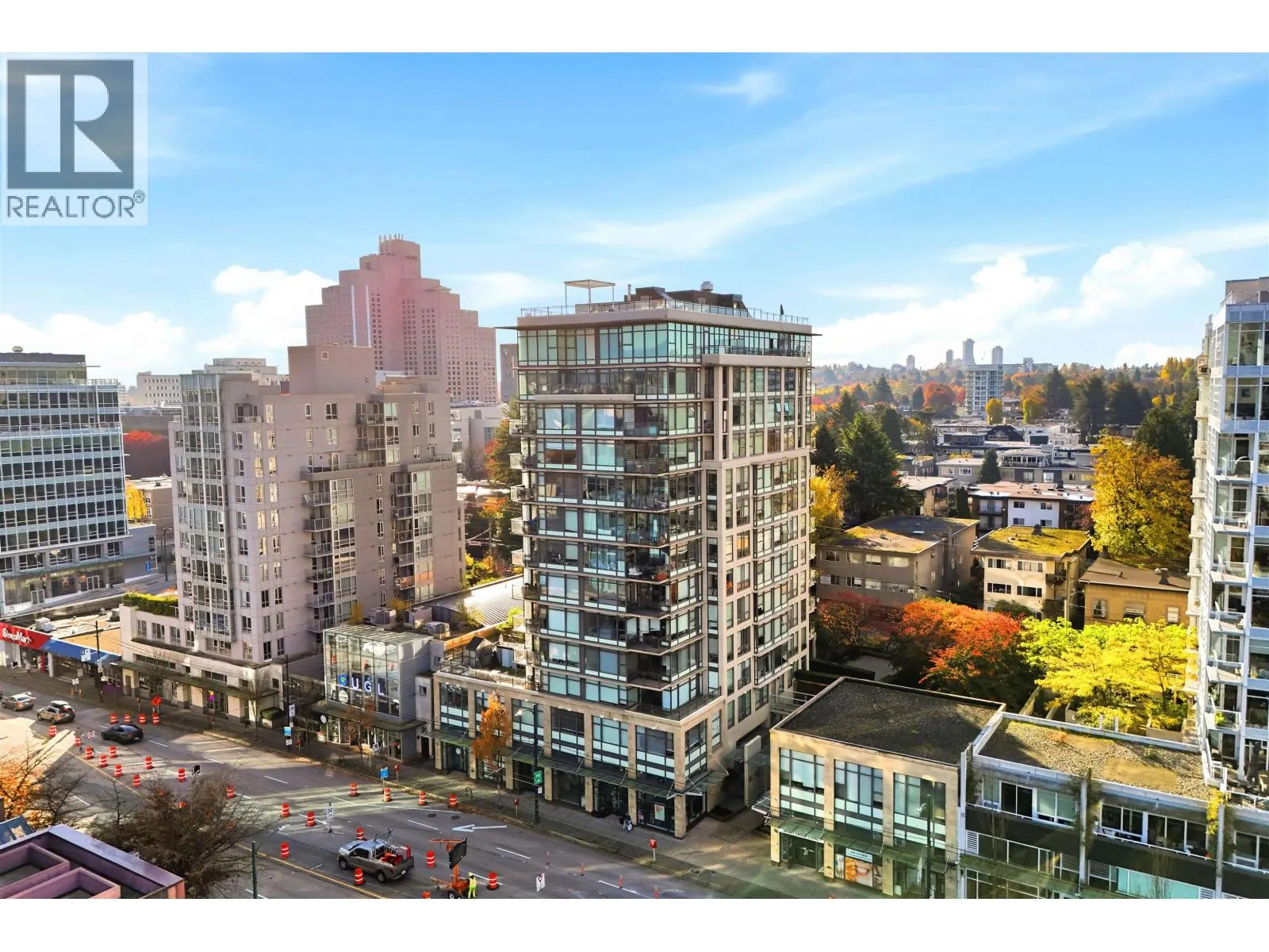709 1068 W BROADWAY