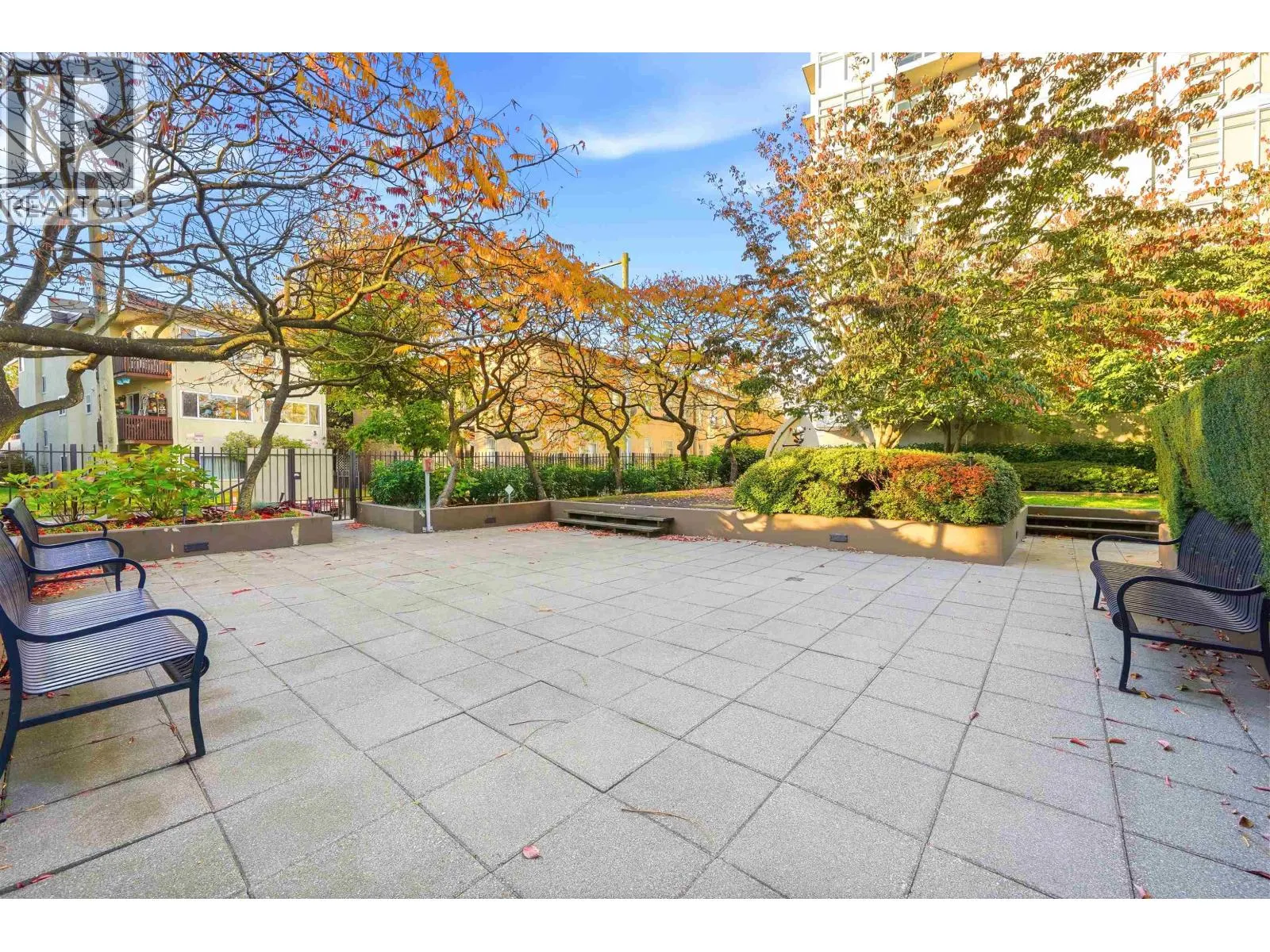 709 1068 W BROADWAY
