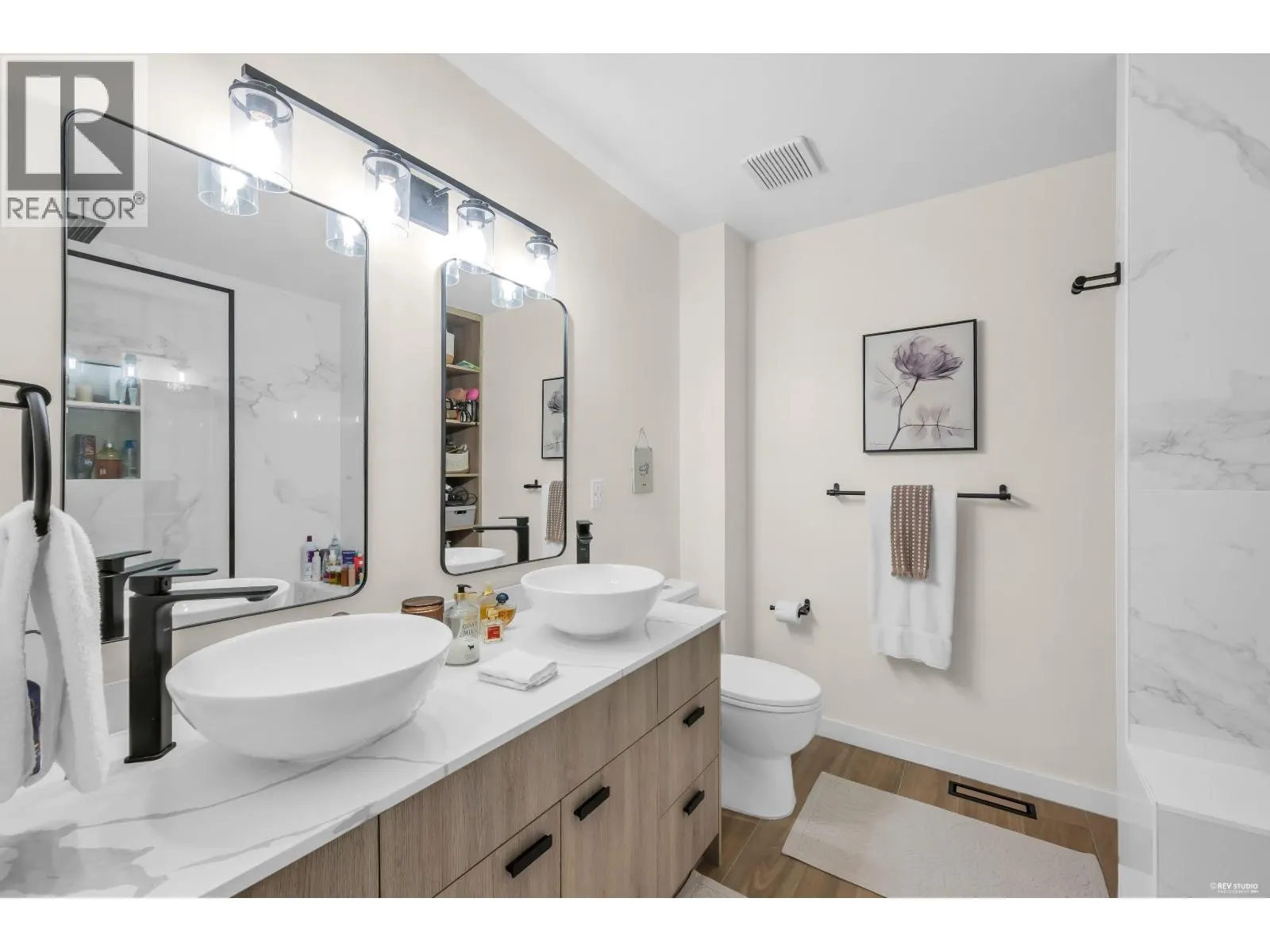 9 181 RAVINE DRIVE