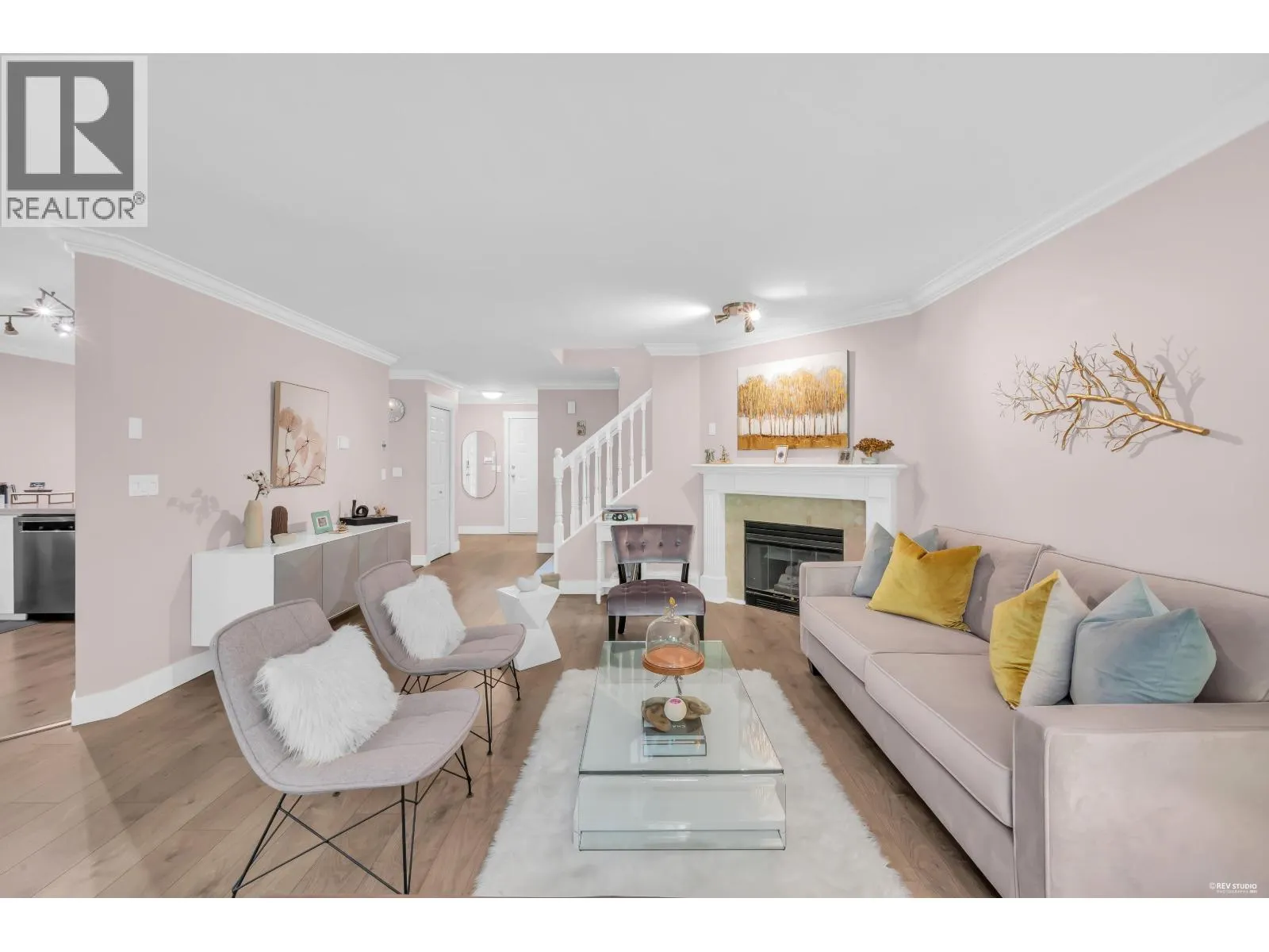 9 181 RAVINE DRIVE