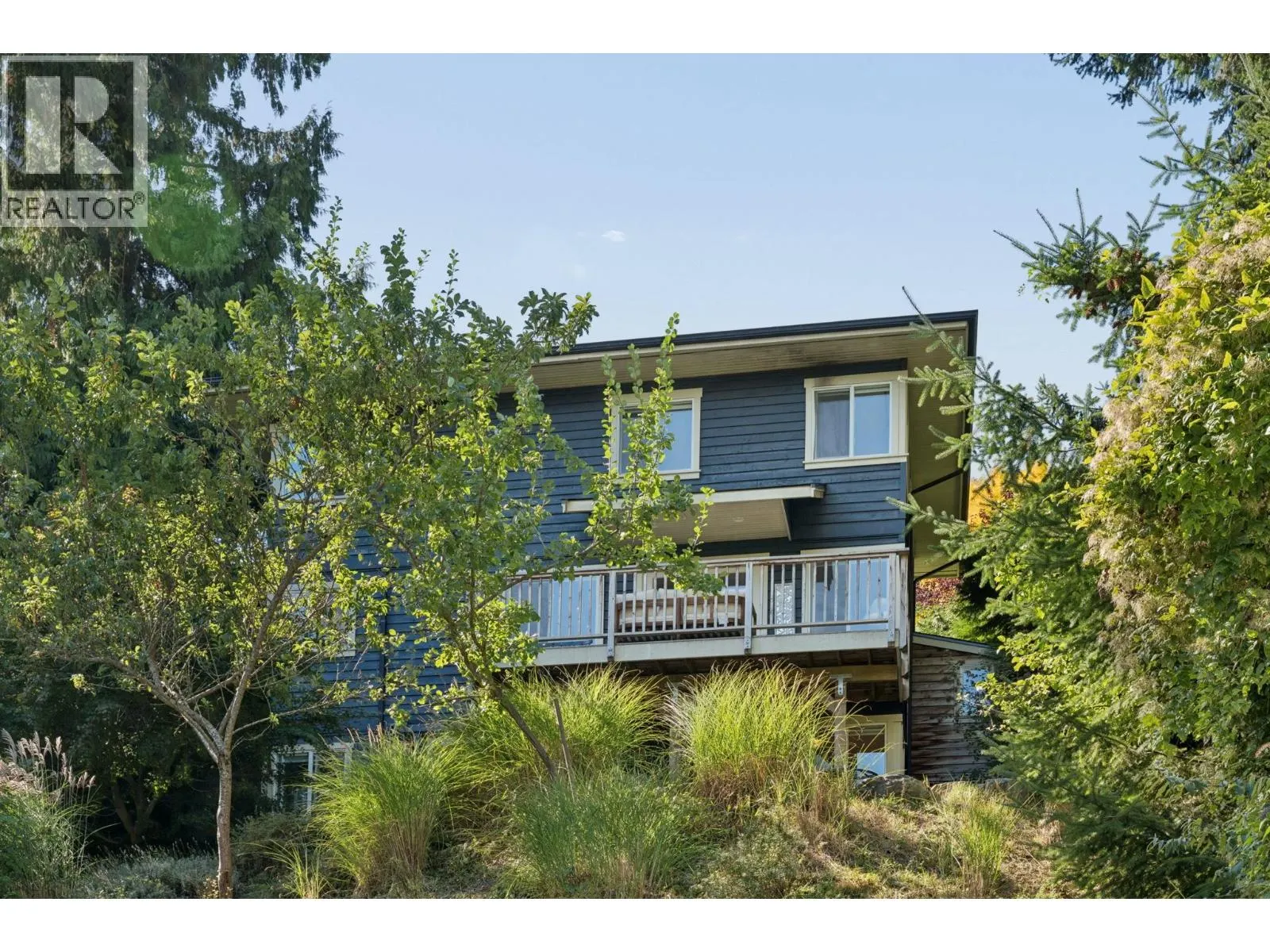 965 VILLAGE DRIVE