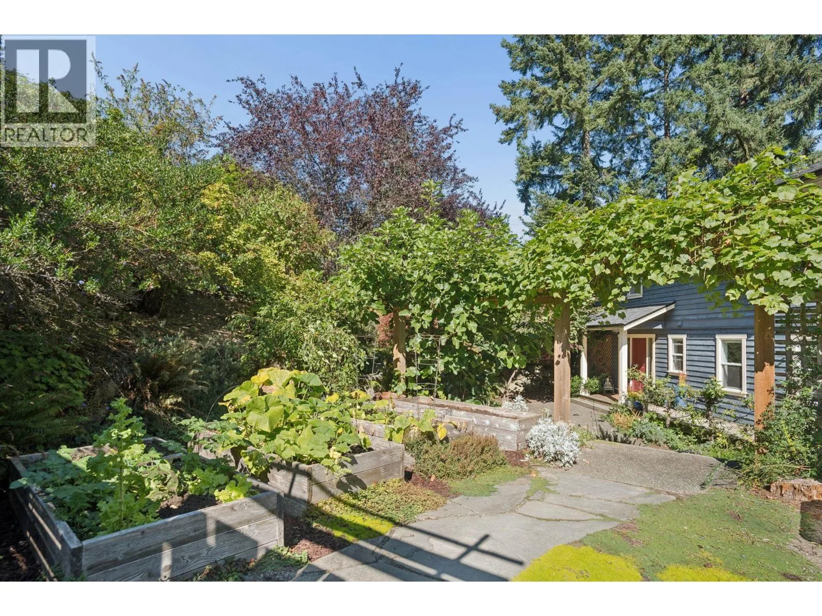 965 VILLAGE DRIVE