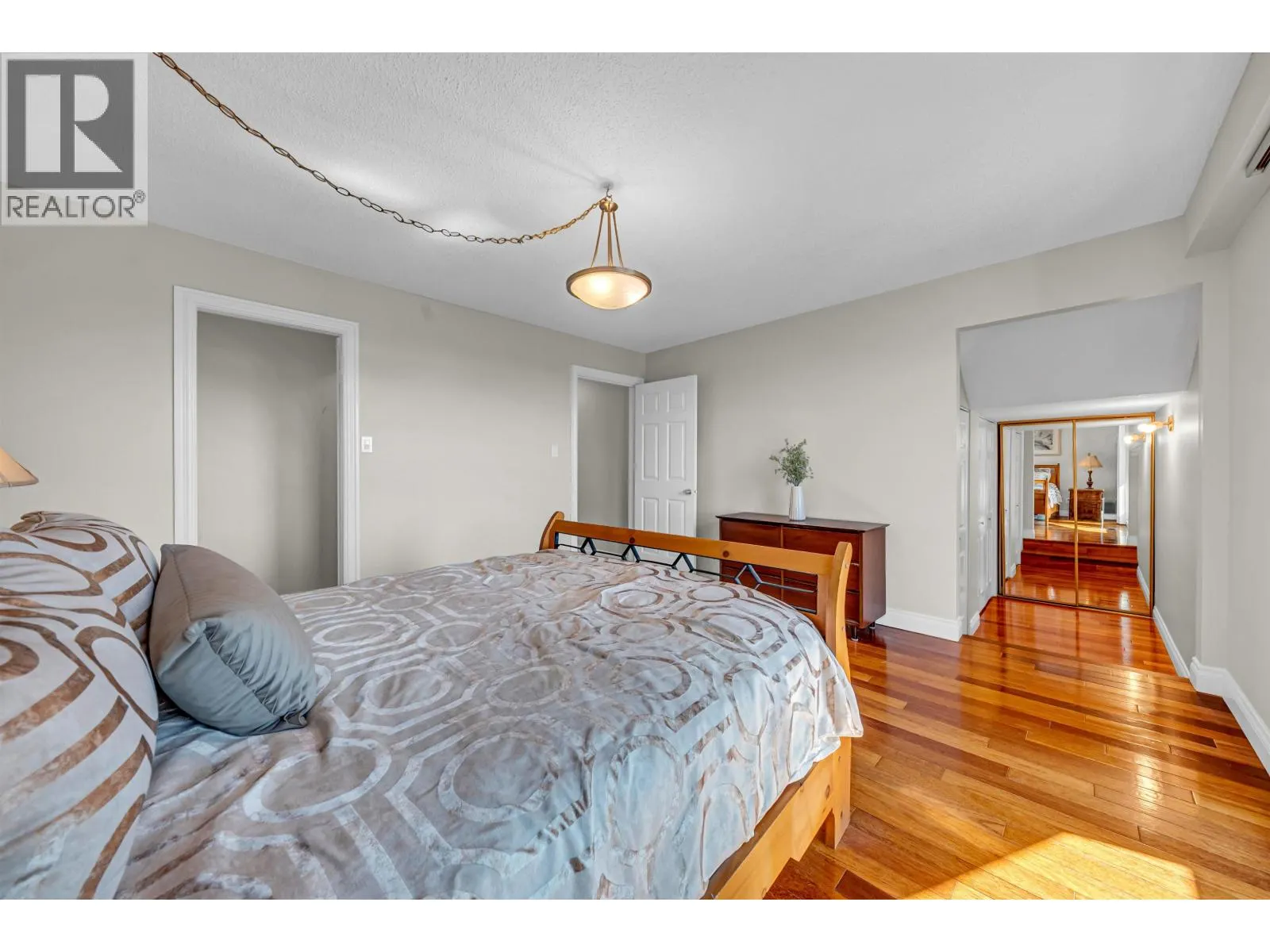 7347 QUEENSTON COURT