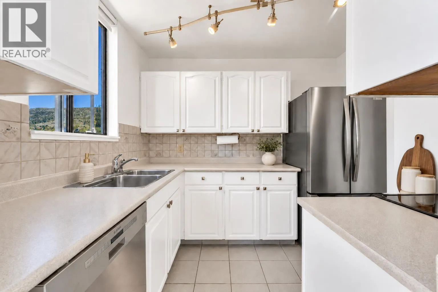1102 555 13TH STREET