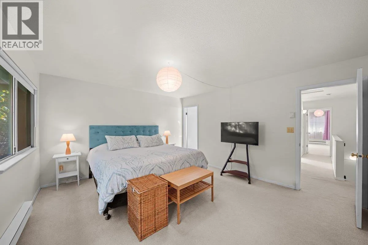 146 1386 LINCOLN DRIVE