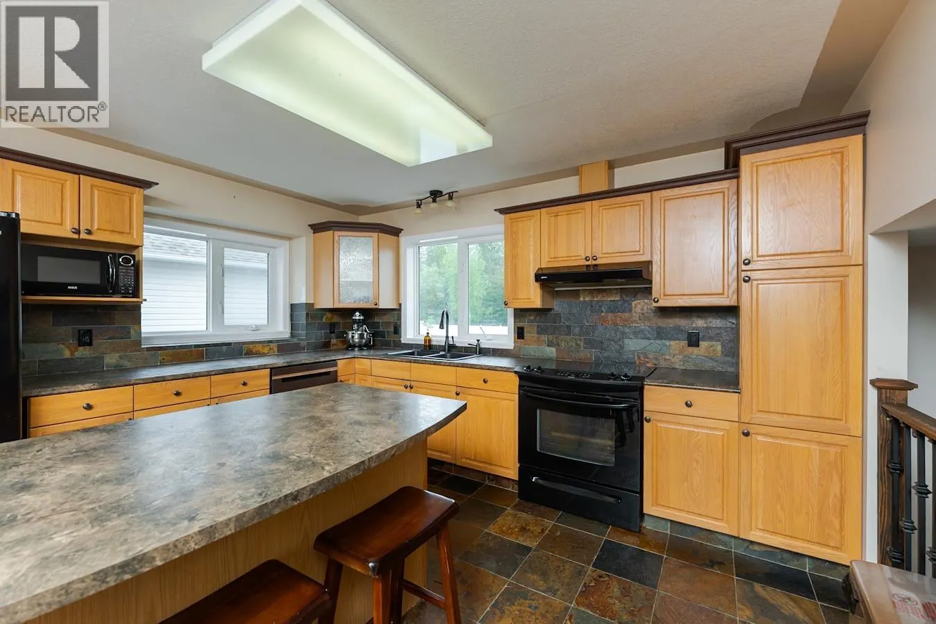 5559 HEYER ROAD