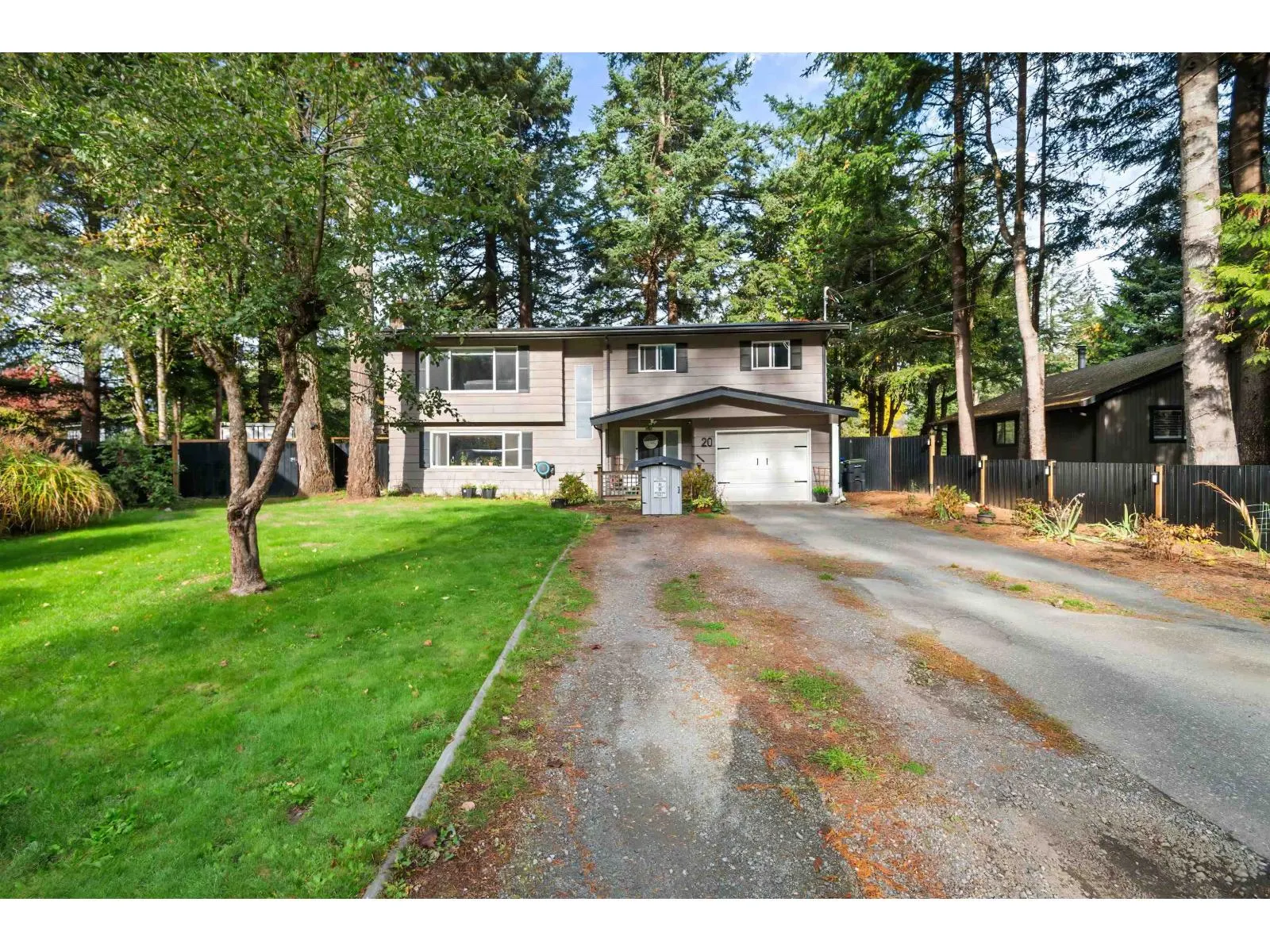 20 ROBERTSON CRESCENT|Hope