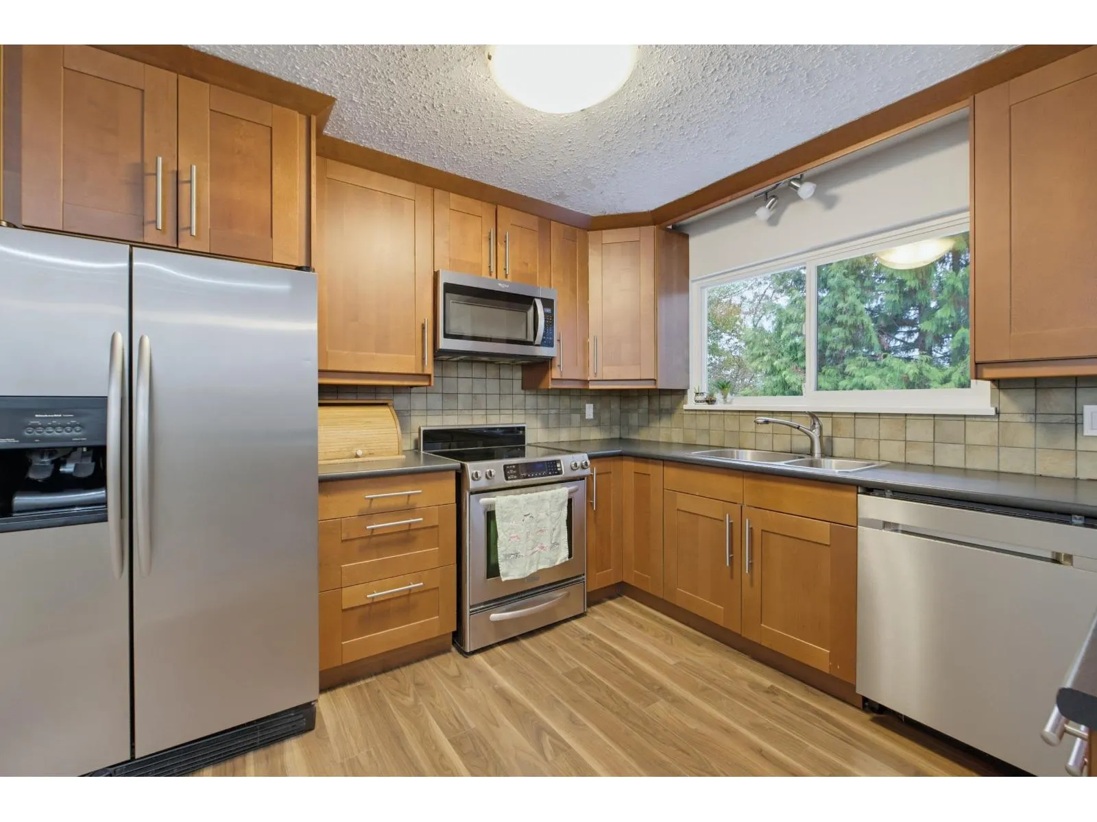 19979 50A AVENUE