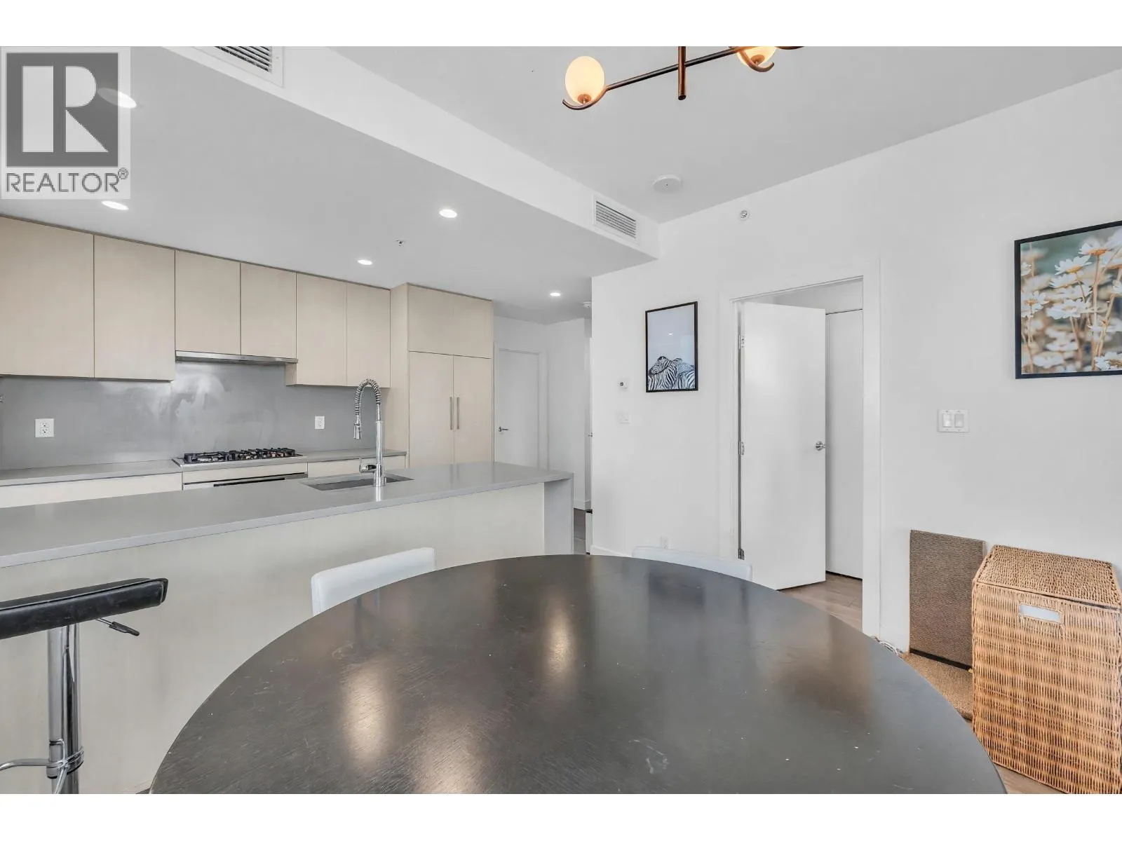 707 4465 JUNEAU STREET