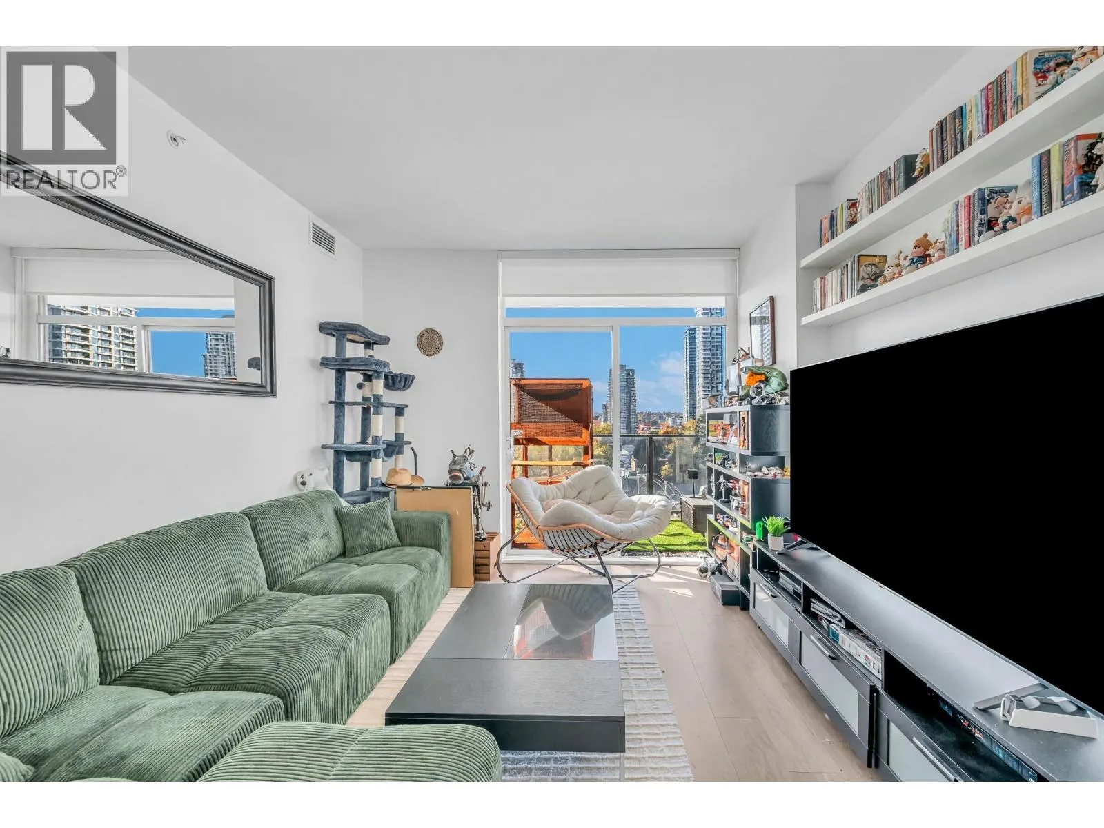 707 4465 JUNEAU STREET