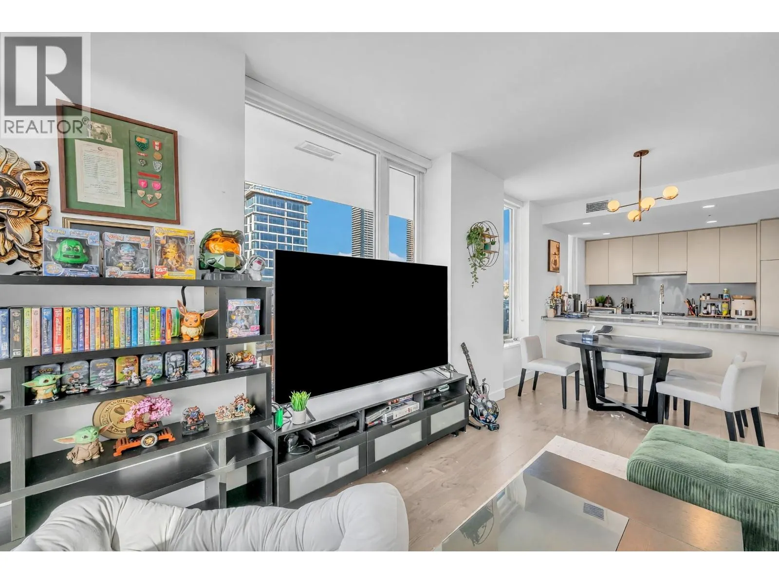 707 4465 JUNEAU STREET