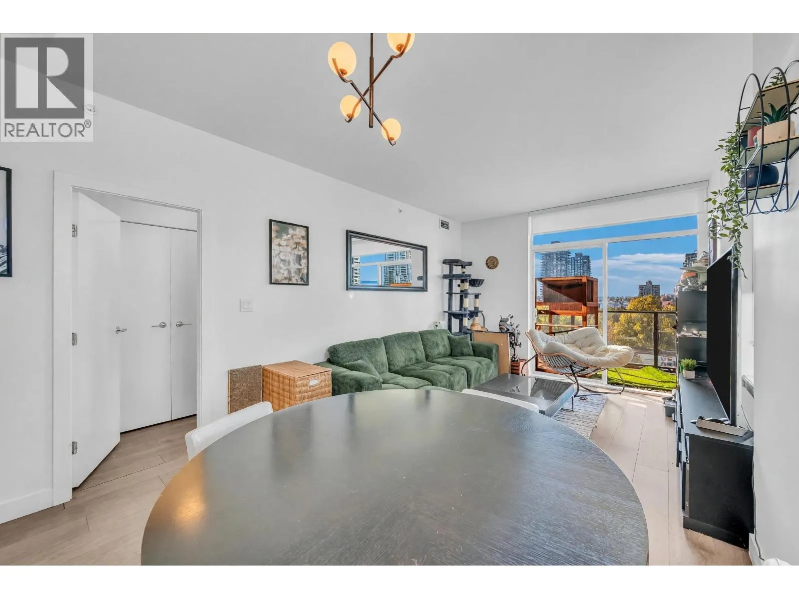 707 4465 JUNEAU STREET