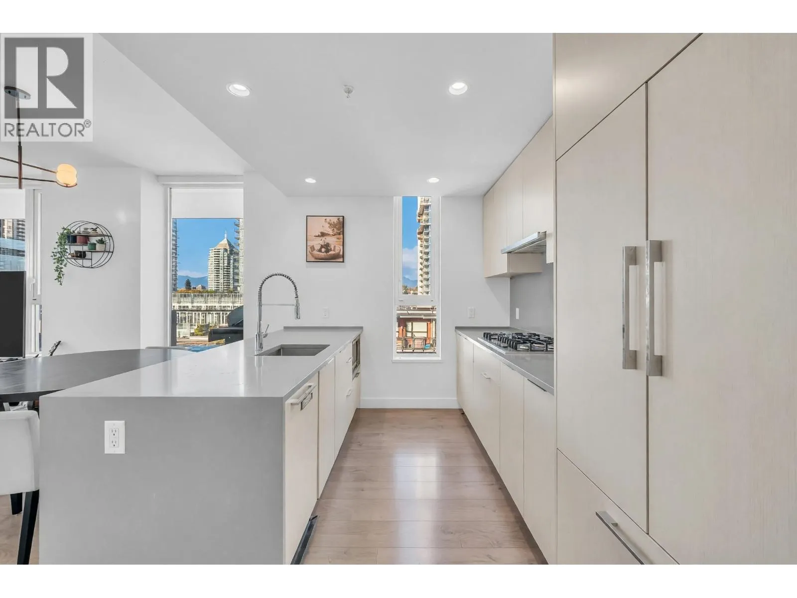 707 4465 JUNEAU STREET