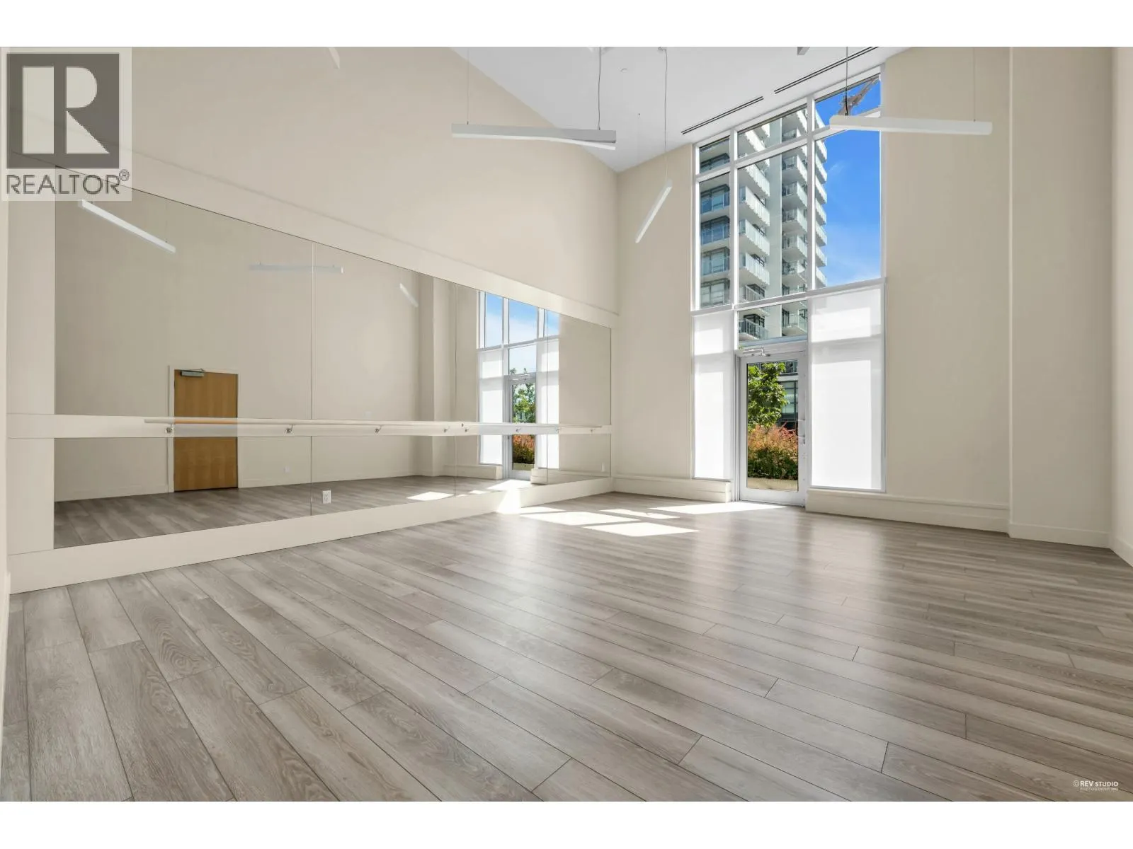 707 4465 JUNEAU STREET