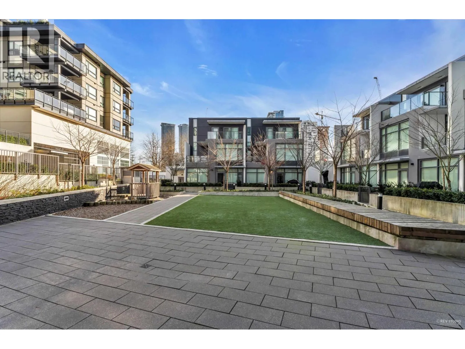 707 4465 JUNEAU STREET