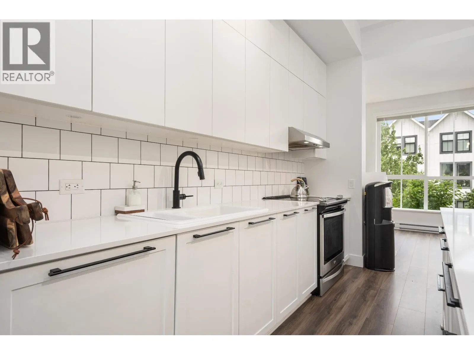 40 4716 ORCA WAY